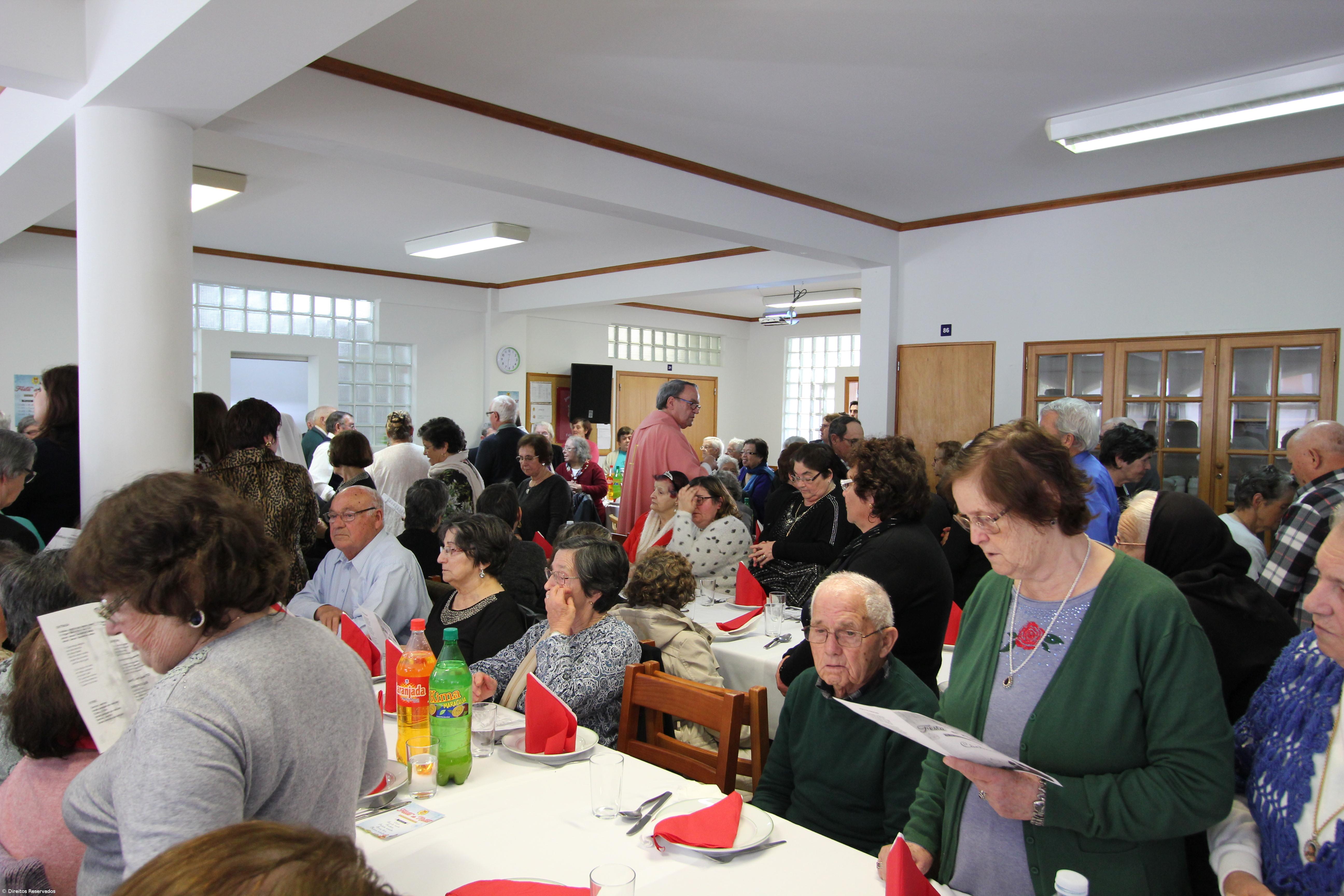 Utentes da Misericórdia do Nordeste celebram a magia do Natal – Imagem 6