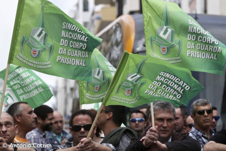 Adesão entre 80 a 90% na greve dos guardas prisionais, diz sindicato – Imagem 1