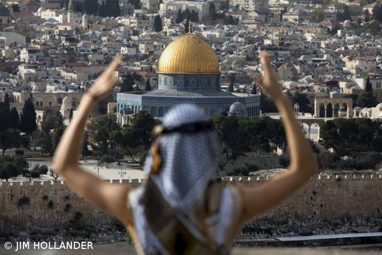 Palestinianos classificam decisão da Guatemala quanto a Jerusalém como um “ato vergonhoso” – Imagem 1