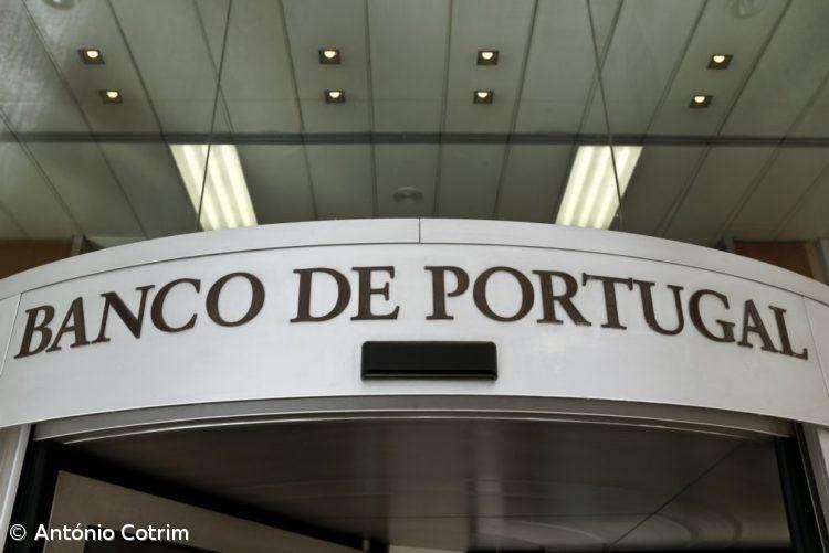 Dívida das famílias, empresas e Estado recua para 806.600 ME em julho – Imagem 1