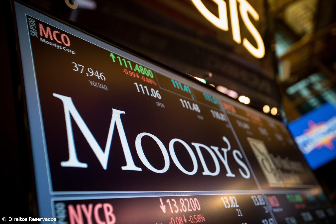 Moody's sobe 'rating' de Portugal para 'Baa3' e tira país do 'lixo'  – Imagem 1
