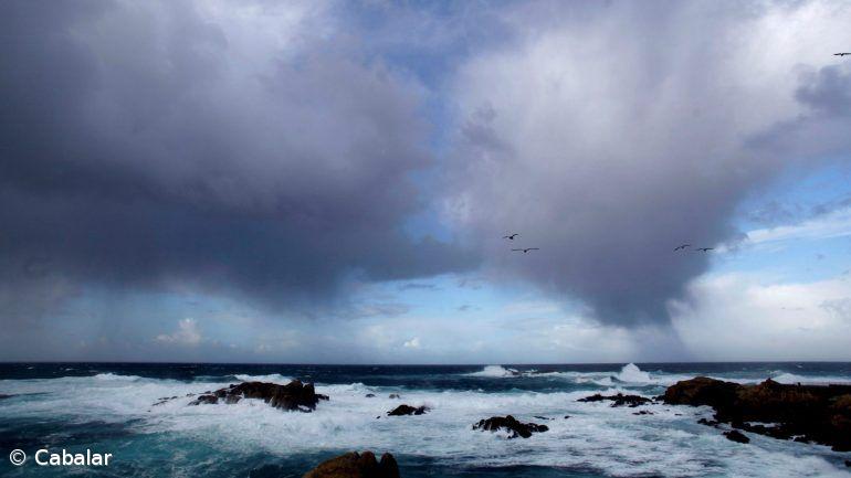 Pescador morre na sequência de queda de falésia em Cascais – Imagem 1