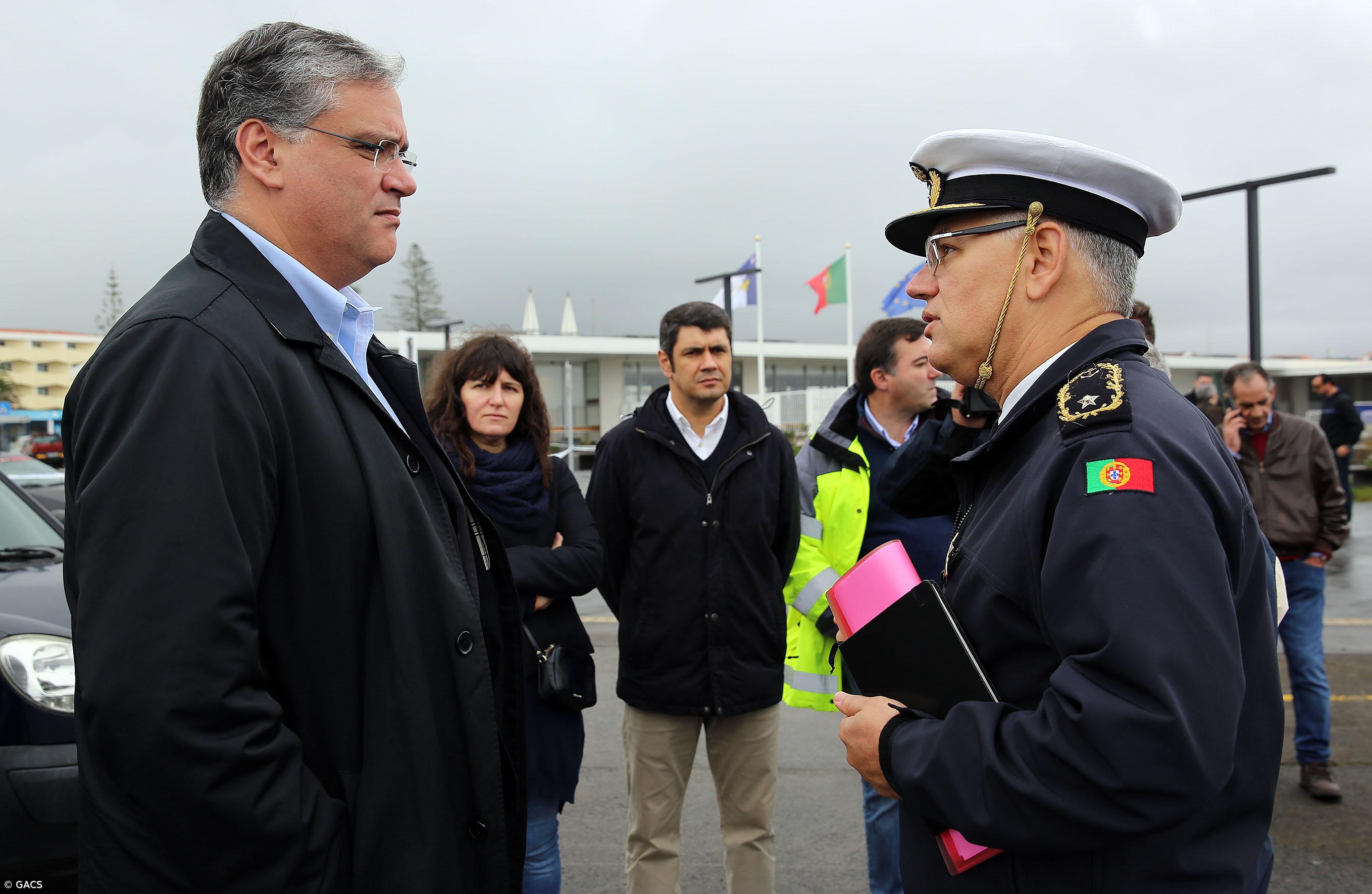 Governo dos Açores diz que se está a fazer tudo o que é possível após acidente com navio – Imagem 1