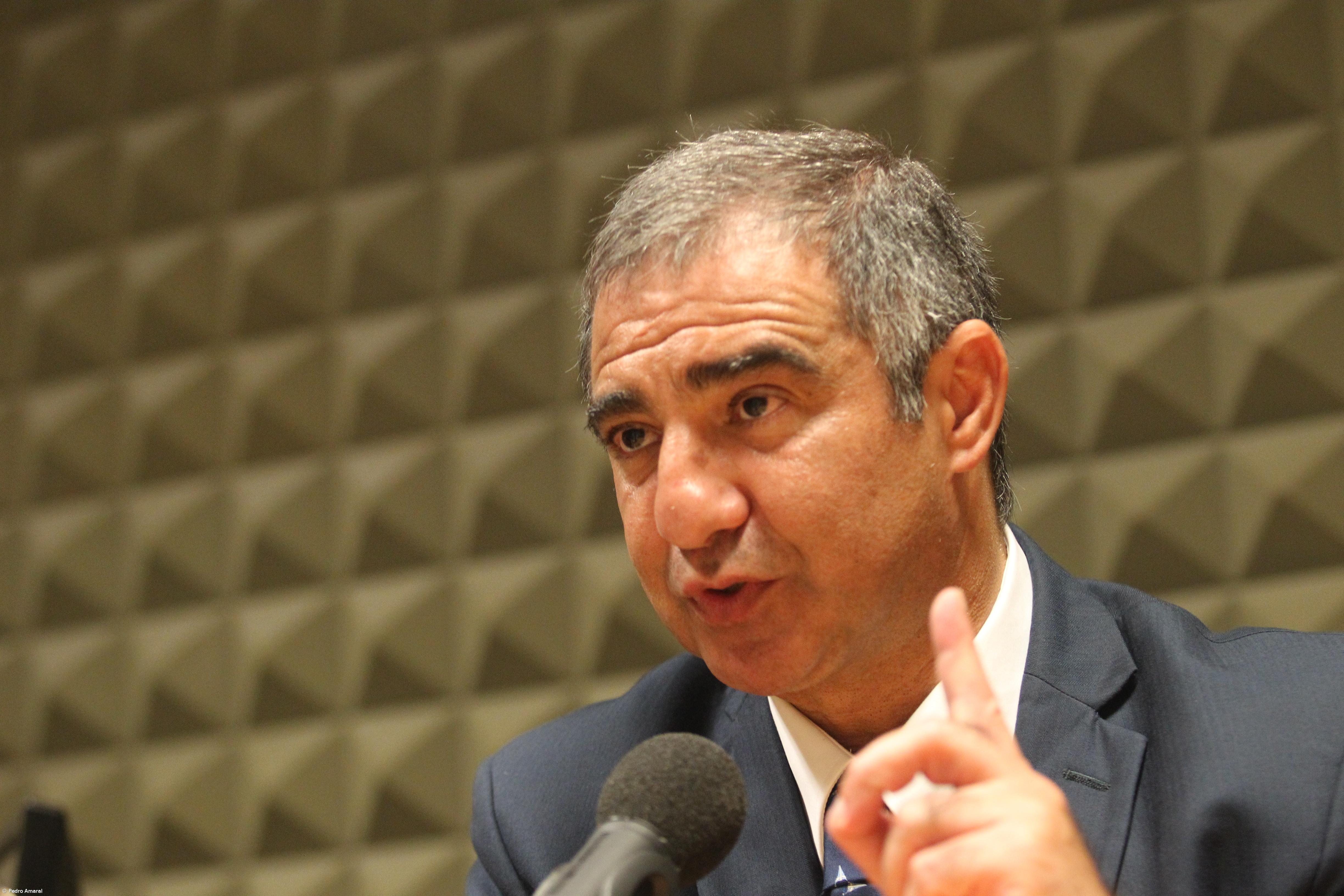 Líder do PSD/Açores apela aos jovens para participarem no plano de literacia democrática – Imagem 1