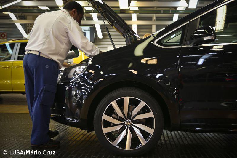 Dez inspetores de automóveis detidos por corrupção e falsificaçã, adianta PSP – Imagem 1