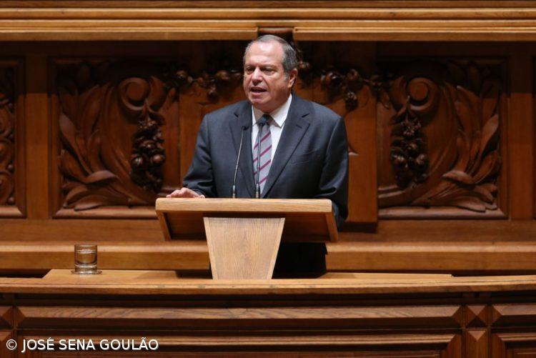  Carlos César afirma que já interessa muito pouco o que diz Bruno de Carvalho – Imagem 1