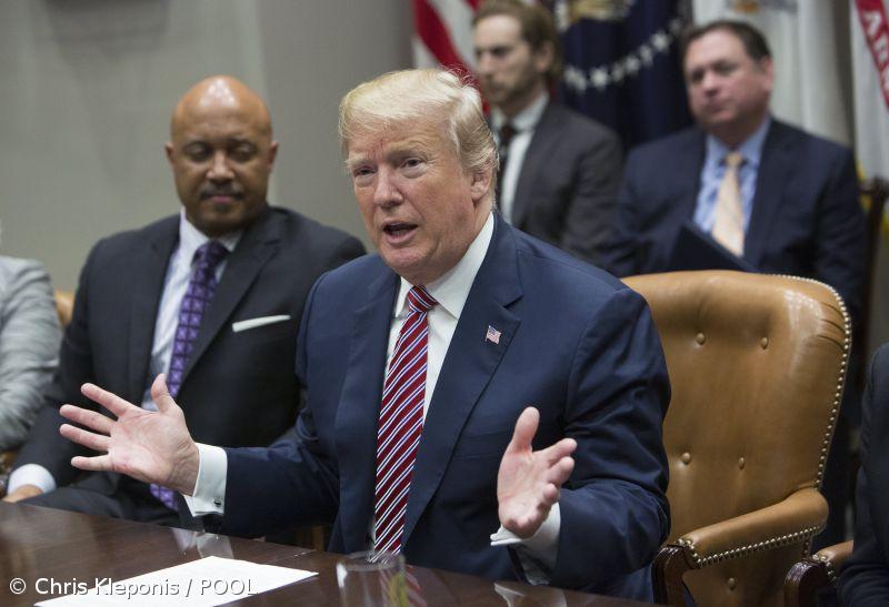 Trump acusa imprensa de usar caso dos explosivos para fazer ato político – Imagem 1