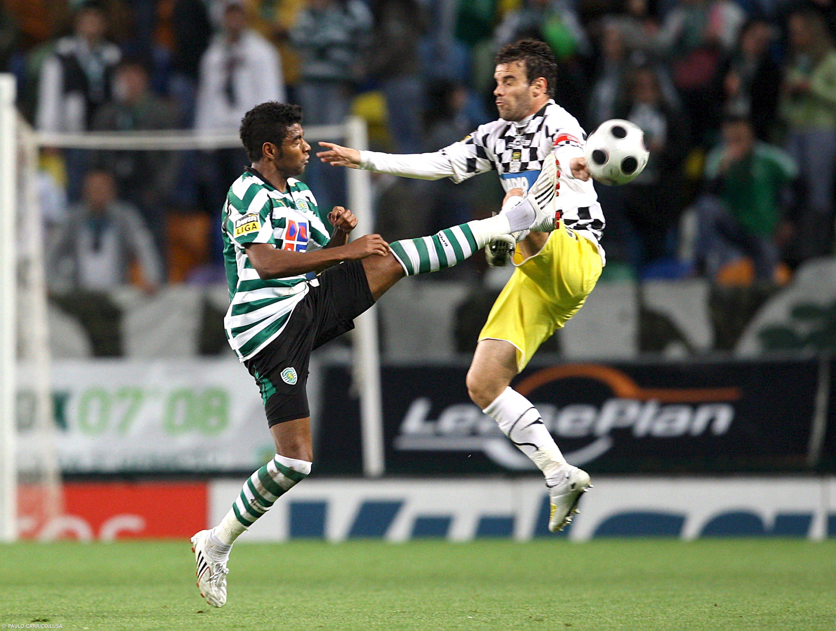  Estádio Bessa penhorado pelas Finanças – Imagem 1