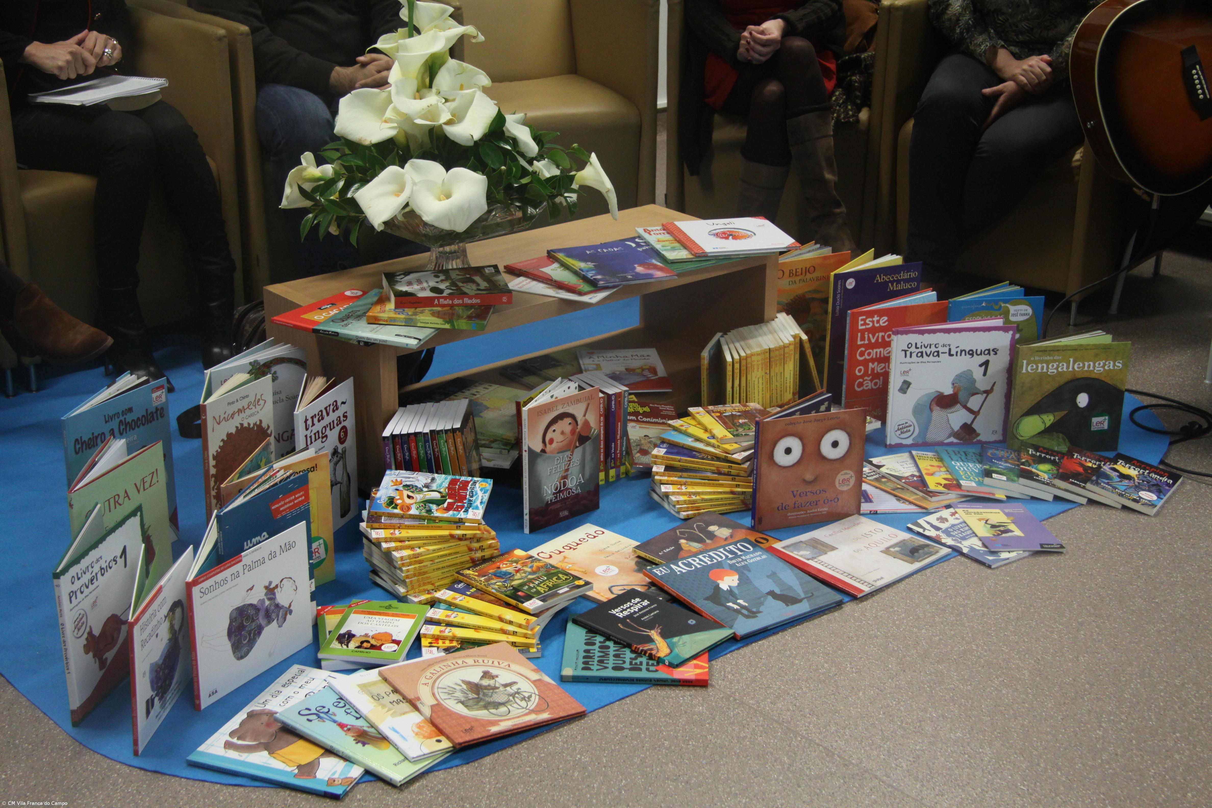 Bibliotecas escolares vão promover leitura desde o 1.º ciclo envolvendo as famílias – Imagem 1