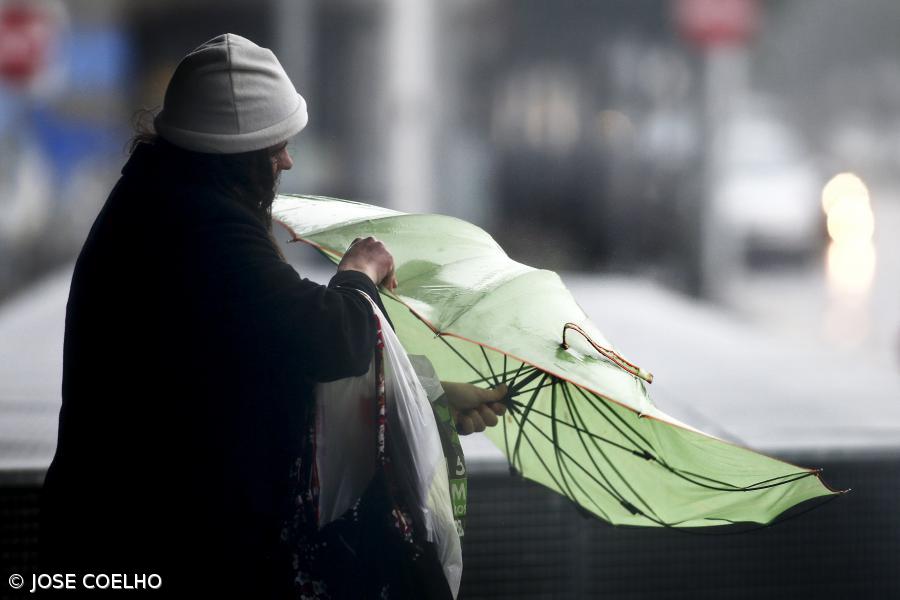 Depressão Óscar no grupo oriental dos Açores com chuva e vento fortes a partir das 21:00 – Imagem 1