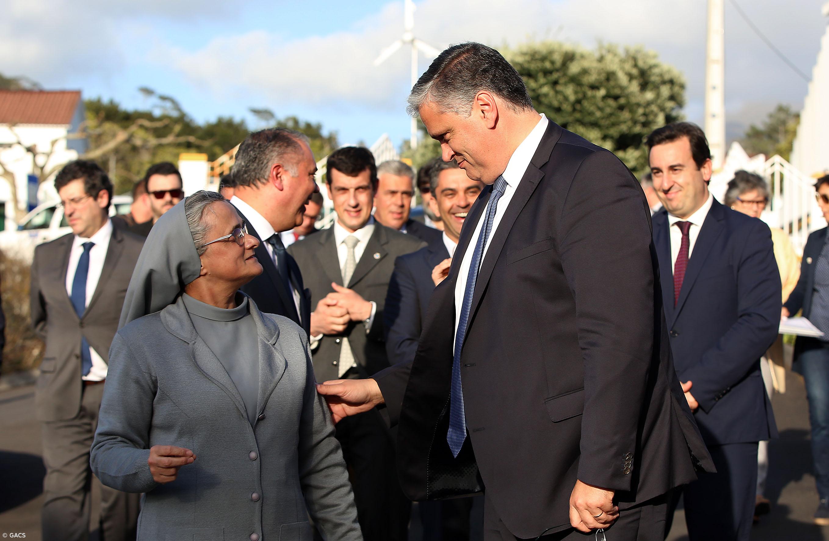 Vasco Cordeiro reitera ideia de não querer "deixar para trás" nenhum açoriano – Imagem 1