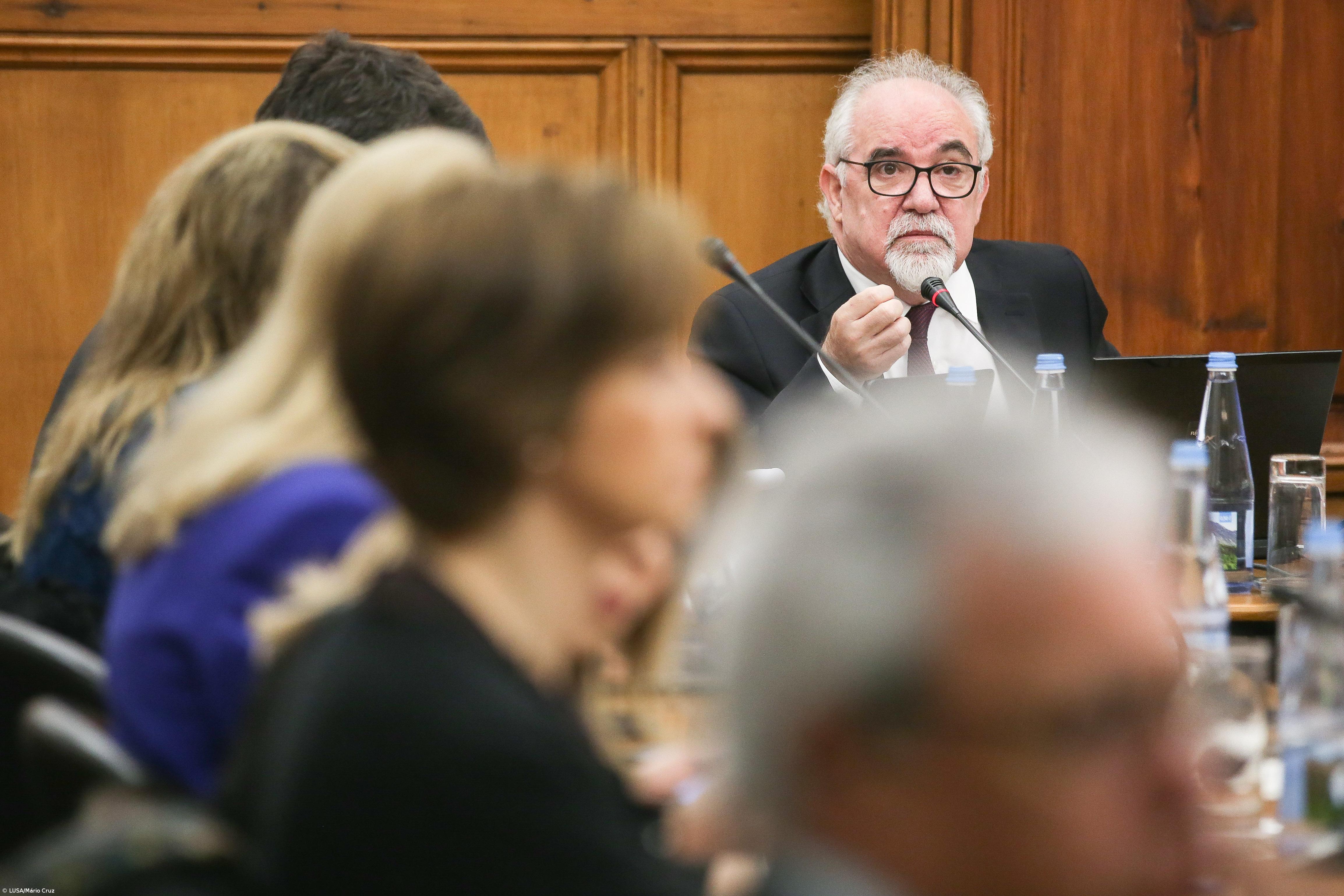 Ministro admite atrasos na atribuição das pensões devido à falta de pessoal – Imagem 1