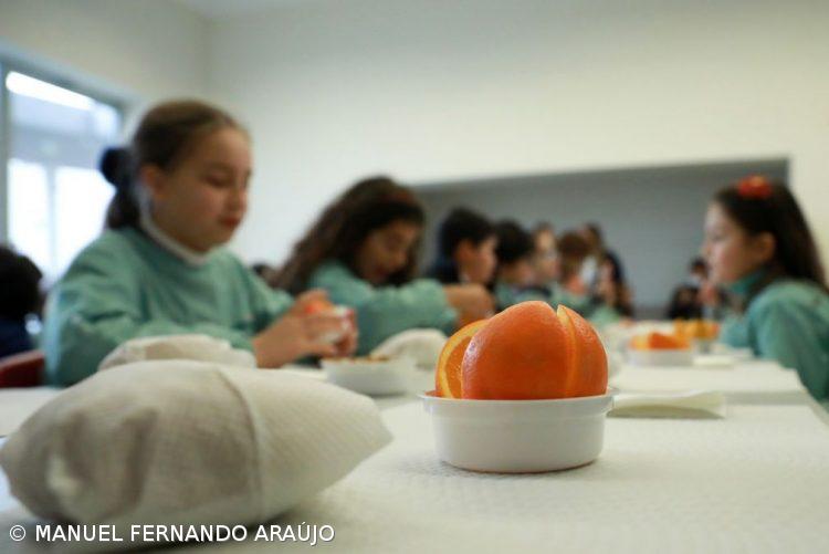 Pais e encarregados de educação pedem melhores refeições escolares no Faial – Imagem 1