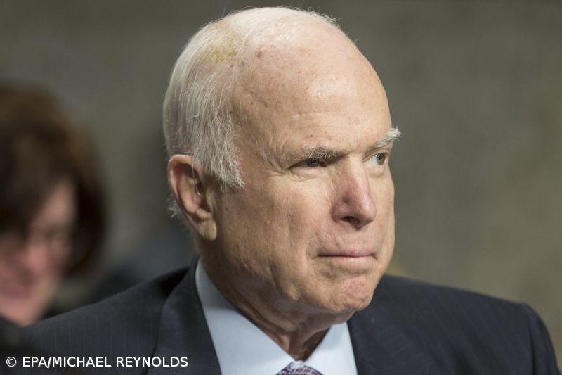 UE destaca John McCain como defensor de relações transatlânticas fortes – Imagem 1