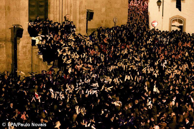 Queima das Fitas de Coimbra arranca hoje com serenata e sem garraiada – Imagem 1