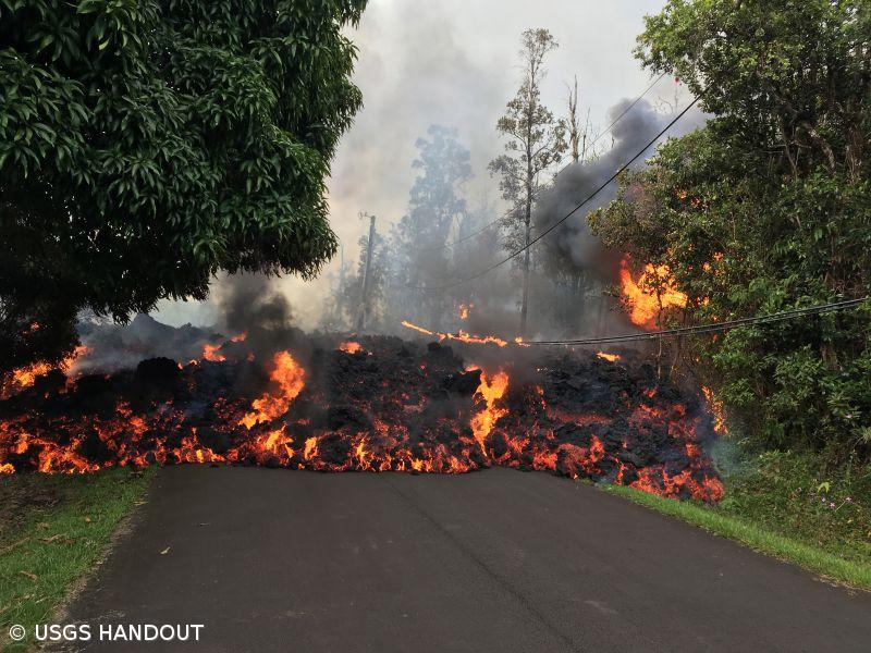 EUA emitem alerta vermelho para "grande erupção vulcânica iminente" no Havai – Imagem 1