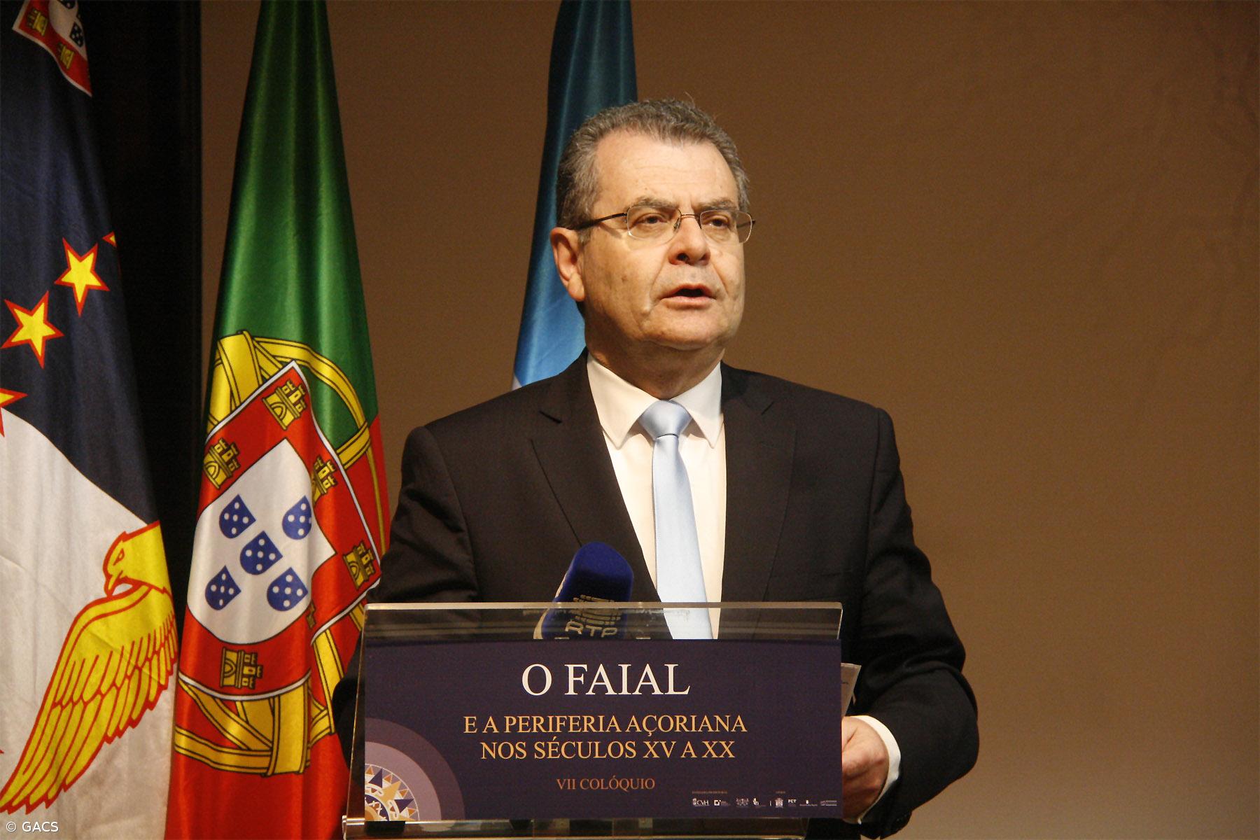 Governo dos Açores diz que recuperação do tempo de serviço docente depende do OE – Imagem 1