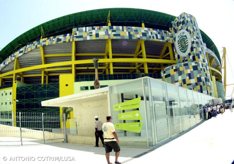 PSP detém indivíduo por uso de pirotecnia a caminho do Sporting-Benfica – Imagem 1