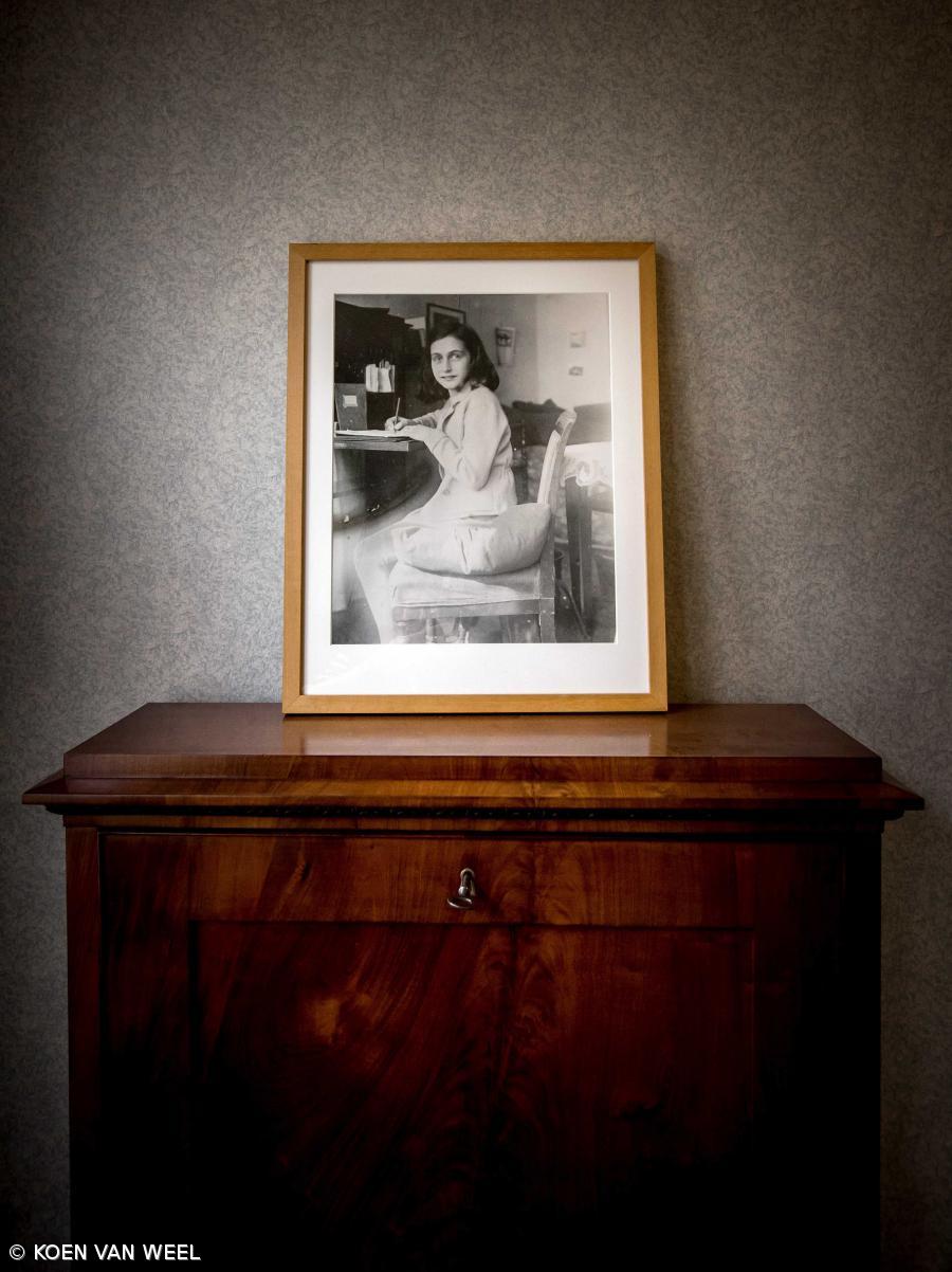 Livro indica que família de Anne Frank poderá ter sido traída por mulher judia – Imagem 1