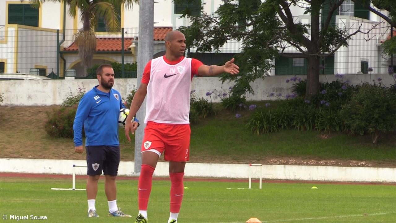 Thiago Santana incorpora treino do Santa Clara (C/ VÍDEO) – Imagem 1