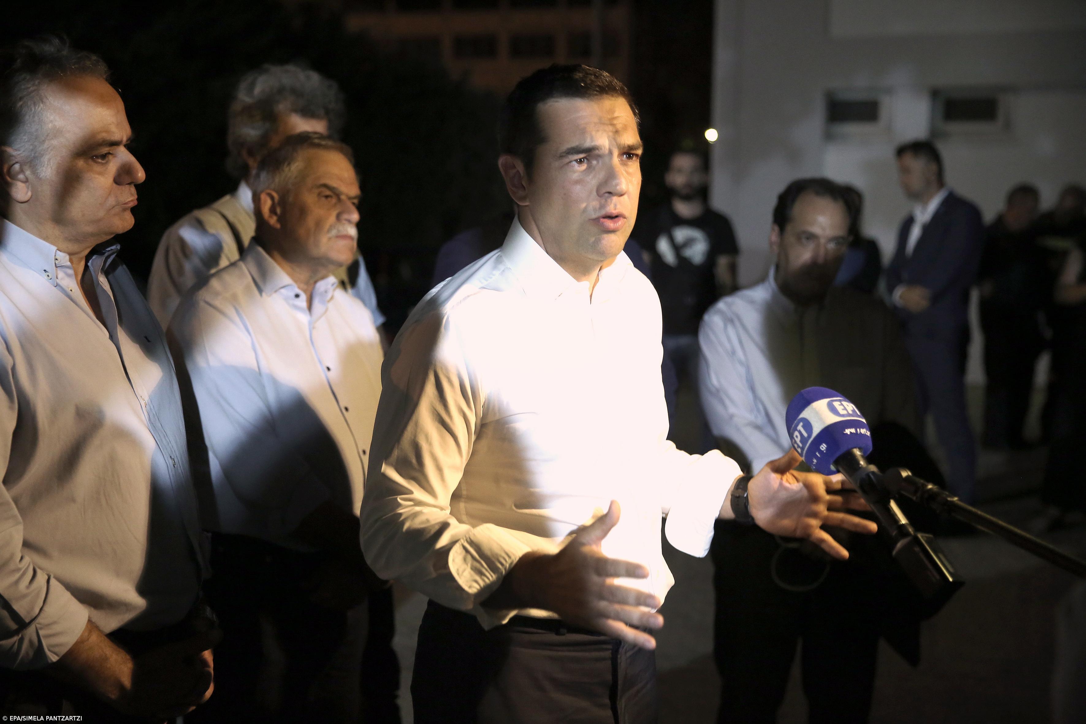 Aumenta para 60 o número mortos dos incêndios na Grécia – Imagem 1