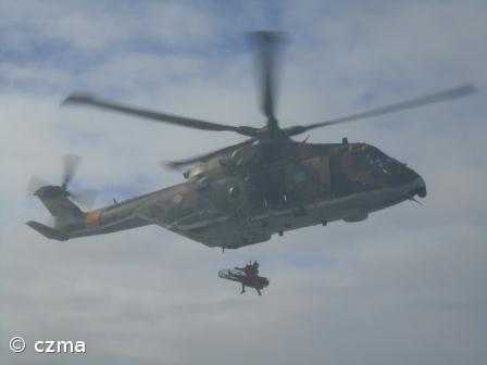 Resgate médico de tripulante a mais de 700 km da ilha de São Miguel – Imagem 3