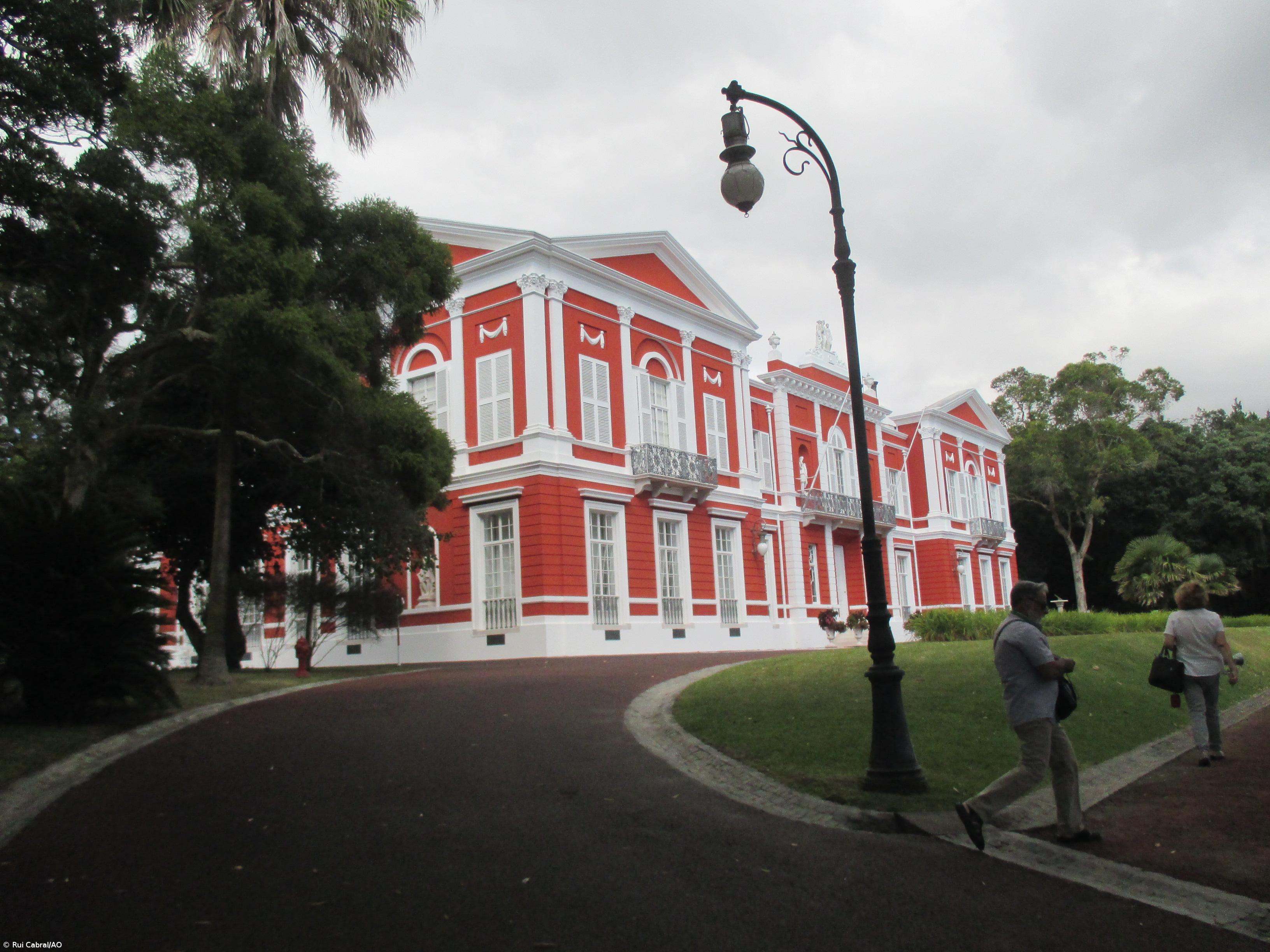 Trabalhadores de Arqueologia questionam Governo dos Açores e autarquias sobre património – Imagem 1