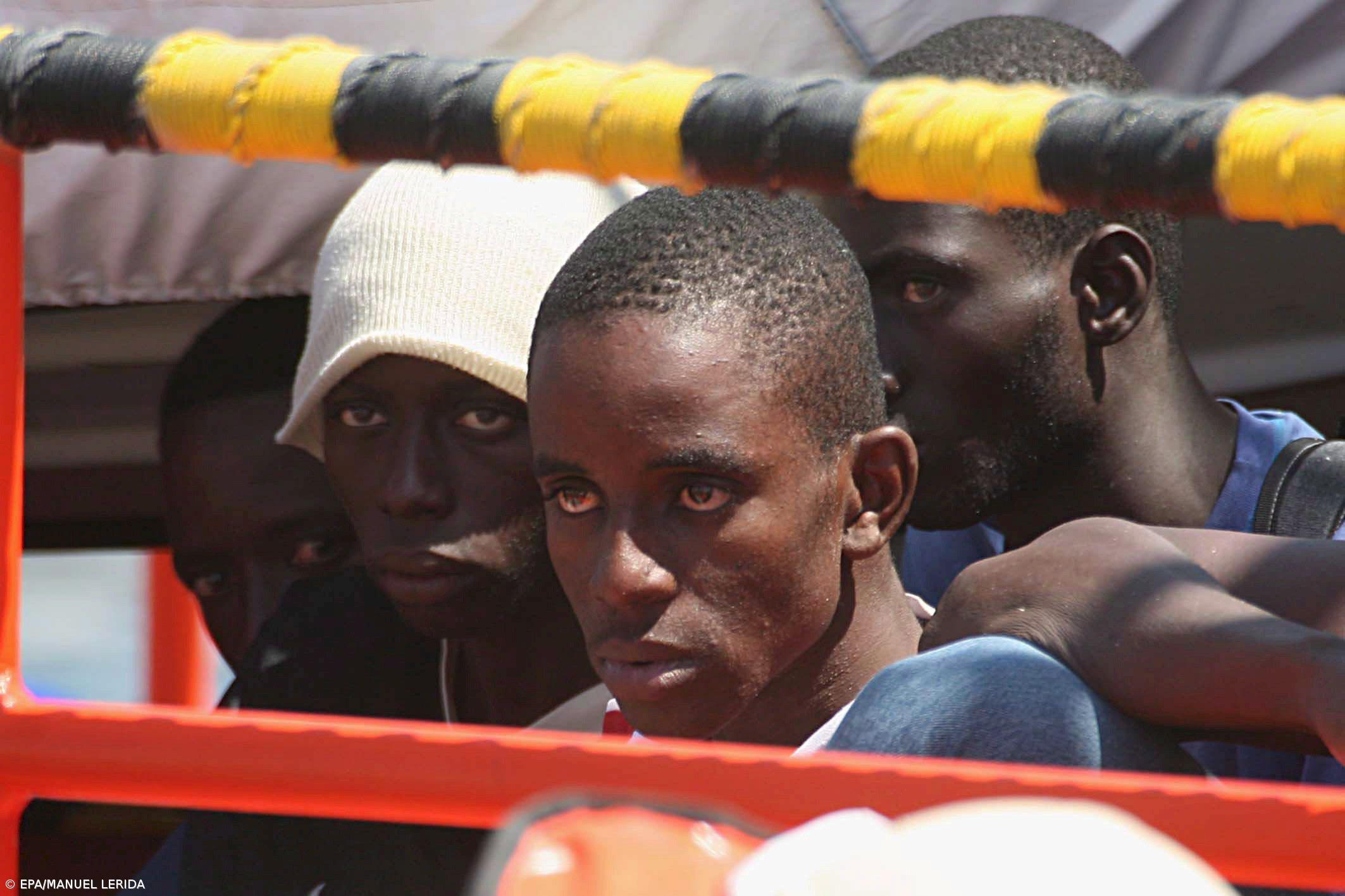 GNR resgata 39 migrantes no Mediterrâneo – Imagem 1