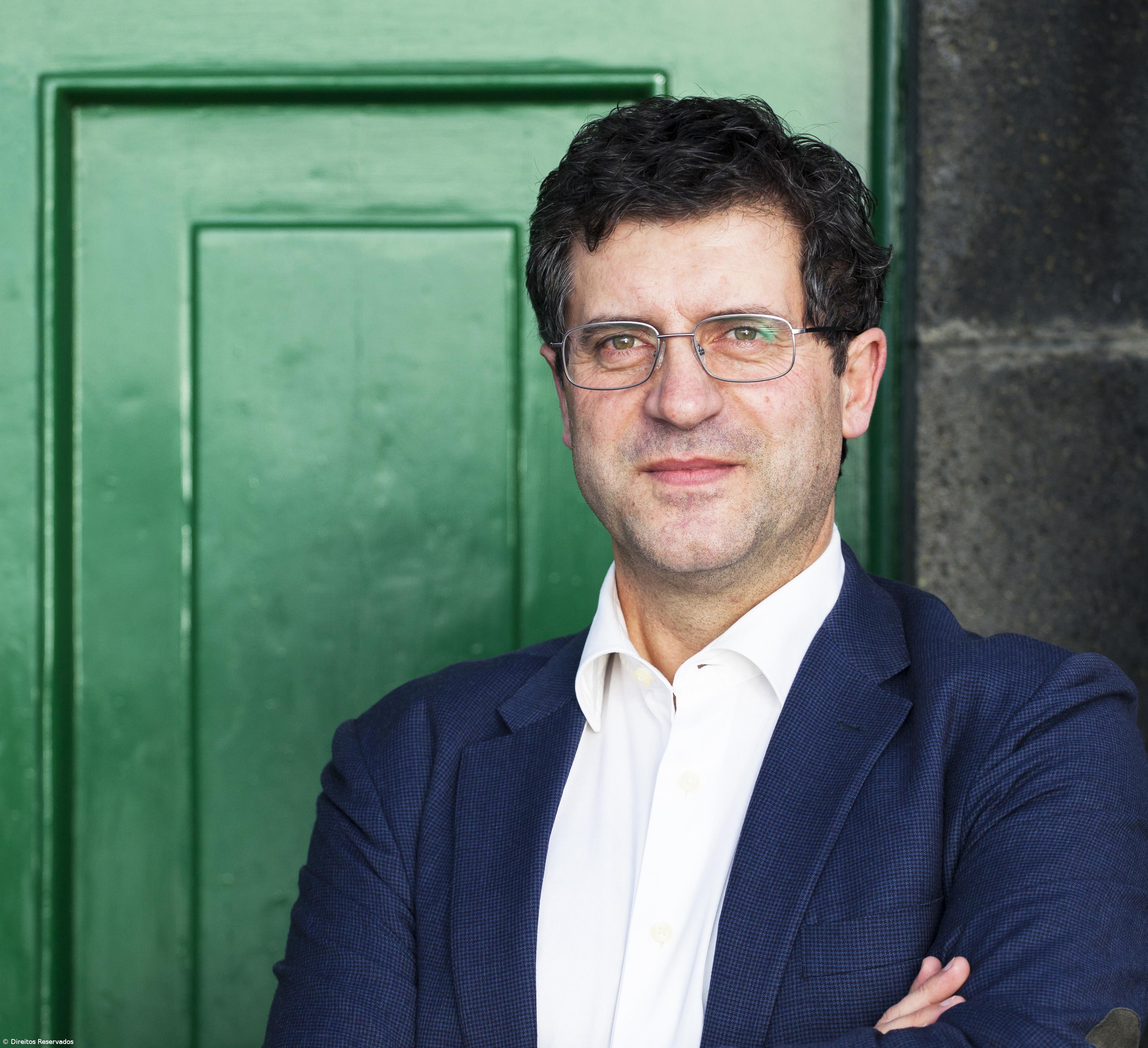 Autarca das Lajes do Pico condenado a pagar 2 mil euros por comentário homofóbico – Imagem 1