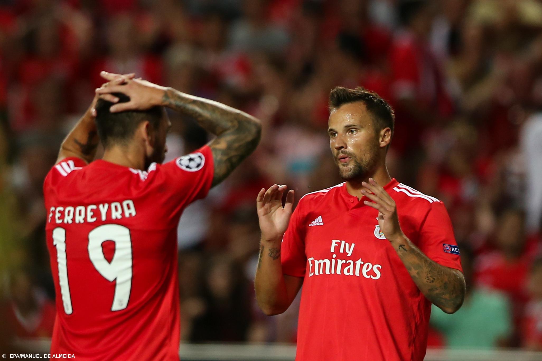 Benfica faz um intervalo na crise e bate Feirense na Luz – Imagem 1