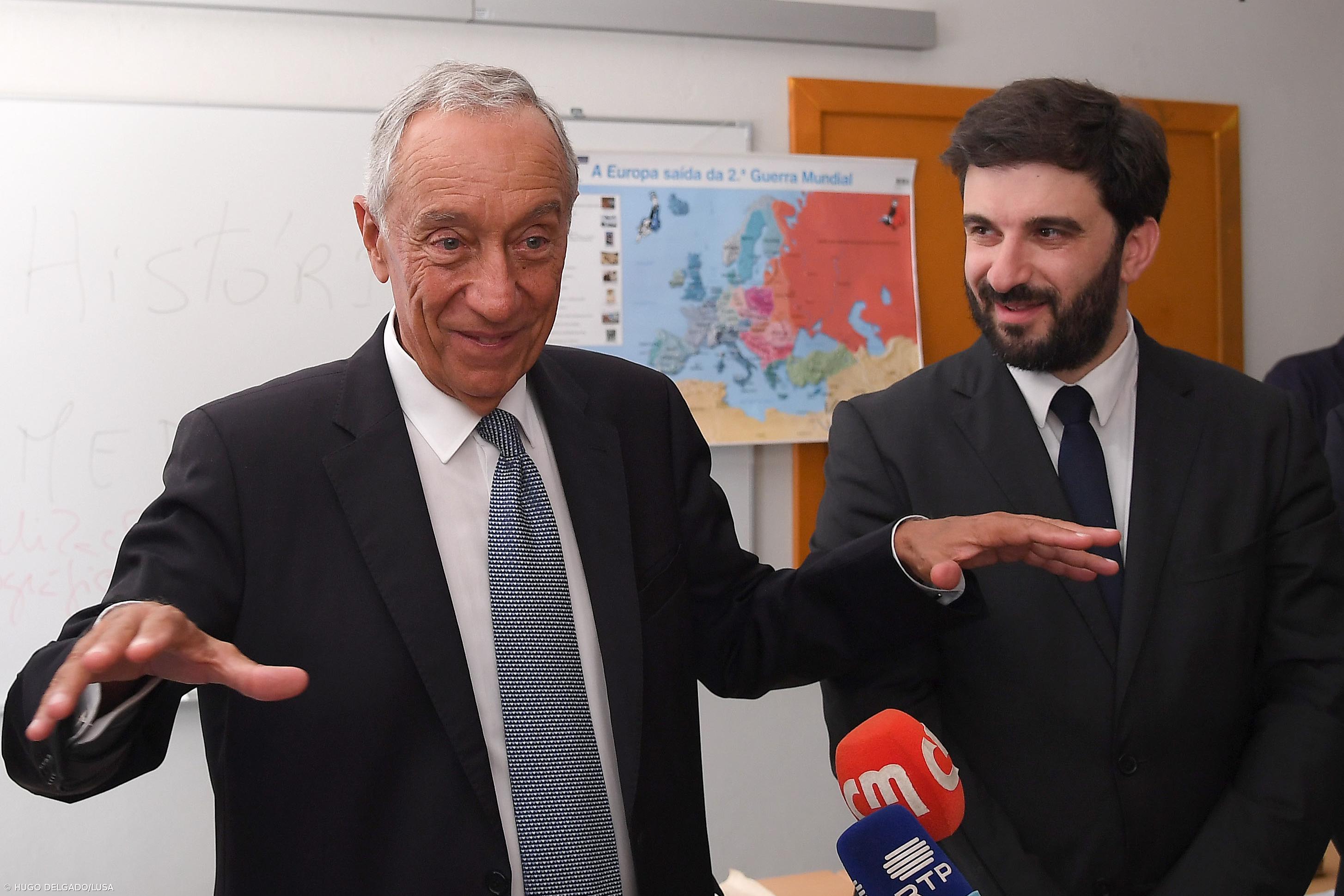 Marcelo ainda não recebeu diploma sobre tempo de serviço dos professores  – Imagem 1