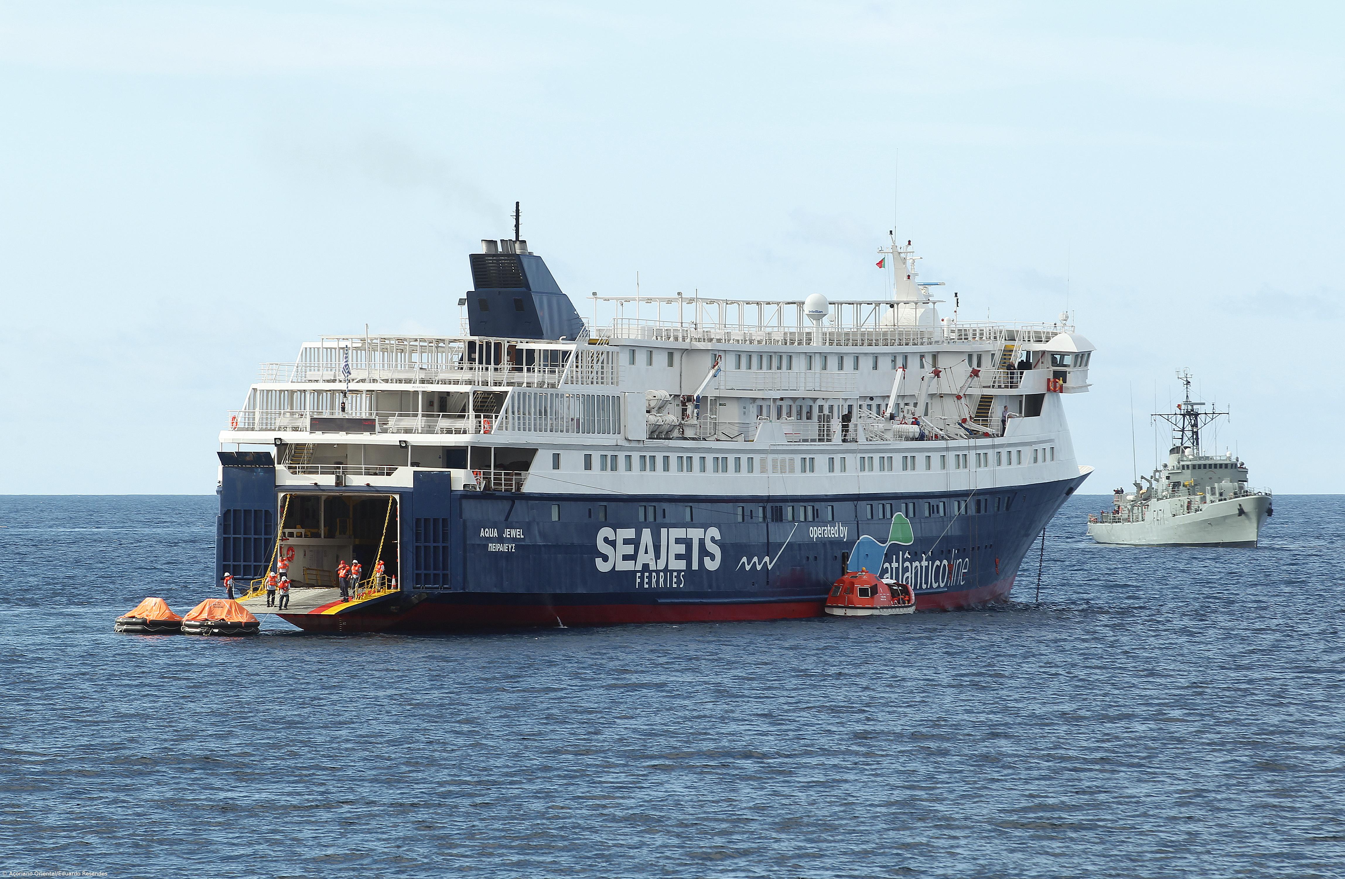 Exercício testa reação a acidente com navio da Atlânticoline – Imagem 1