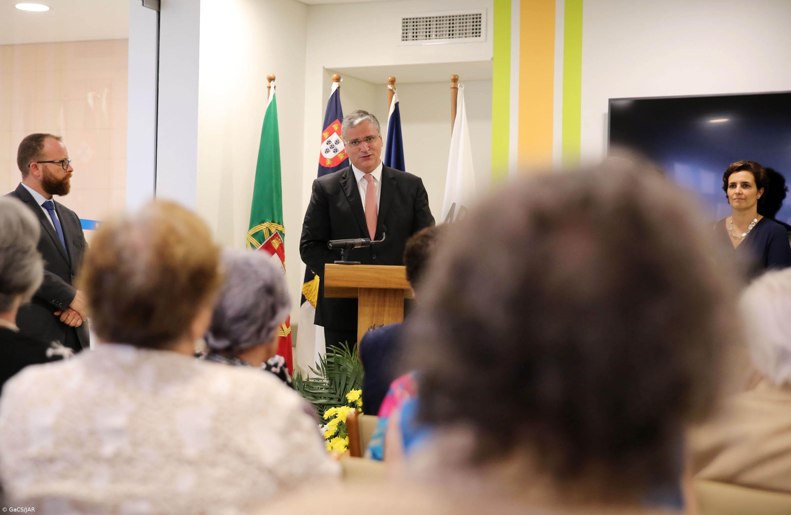 Vasco Cordeiro louva parceria entre público e privado sobre apoios sociais – Imagem 3