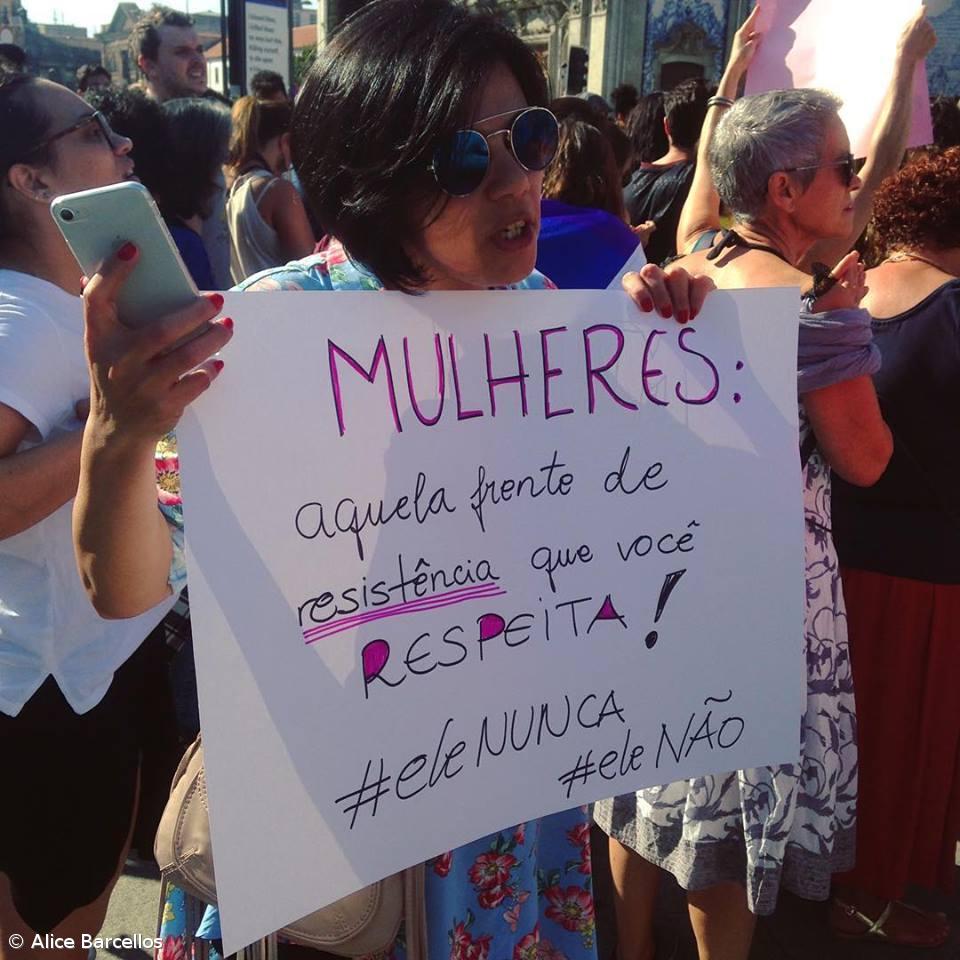 Dezenas de pessoas concentram-se "contra o ódio" em Lisboa – Imagem 1