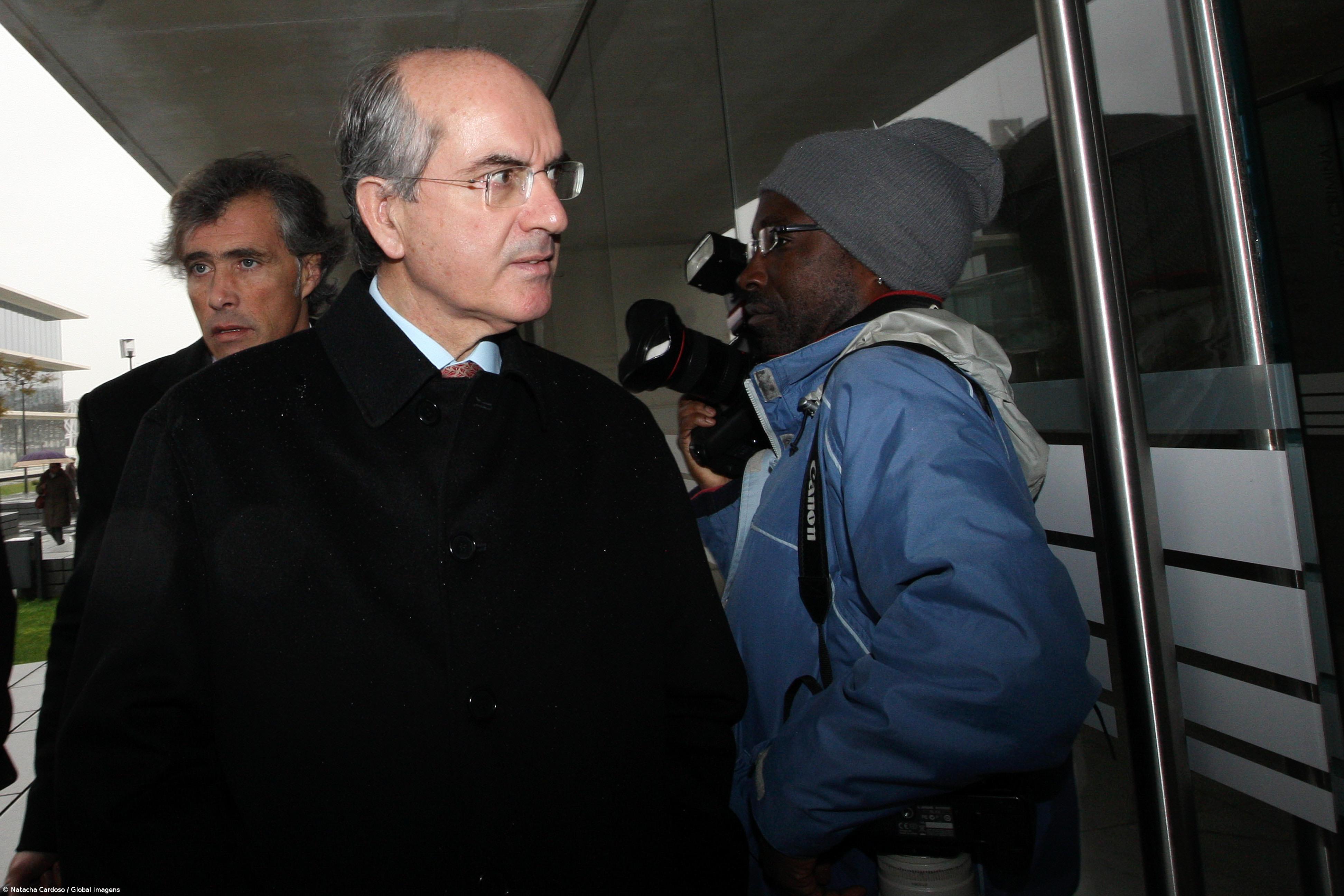 Corpo do ex-banqueiro repatriado quinta-feira para Lisboa – Imagem 1