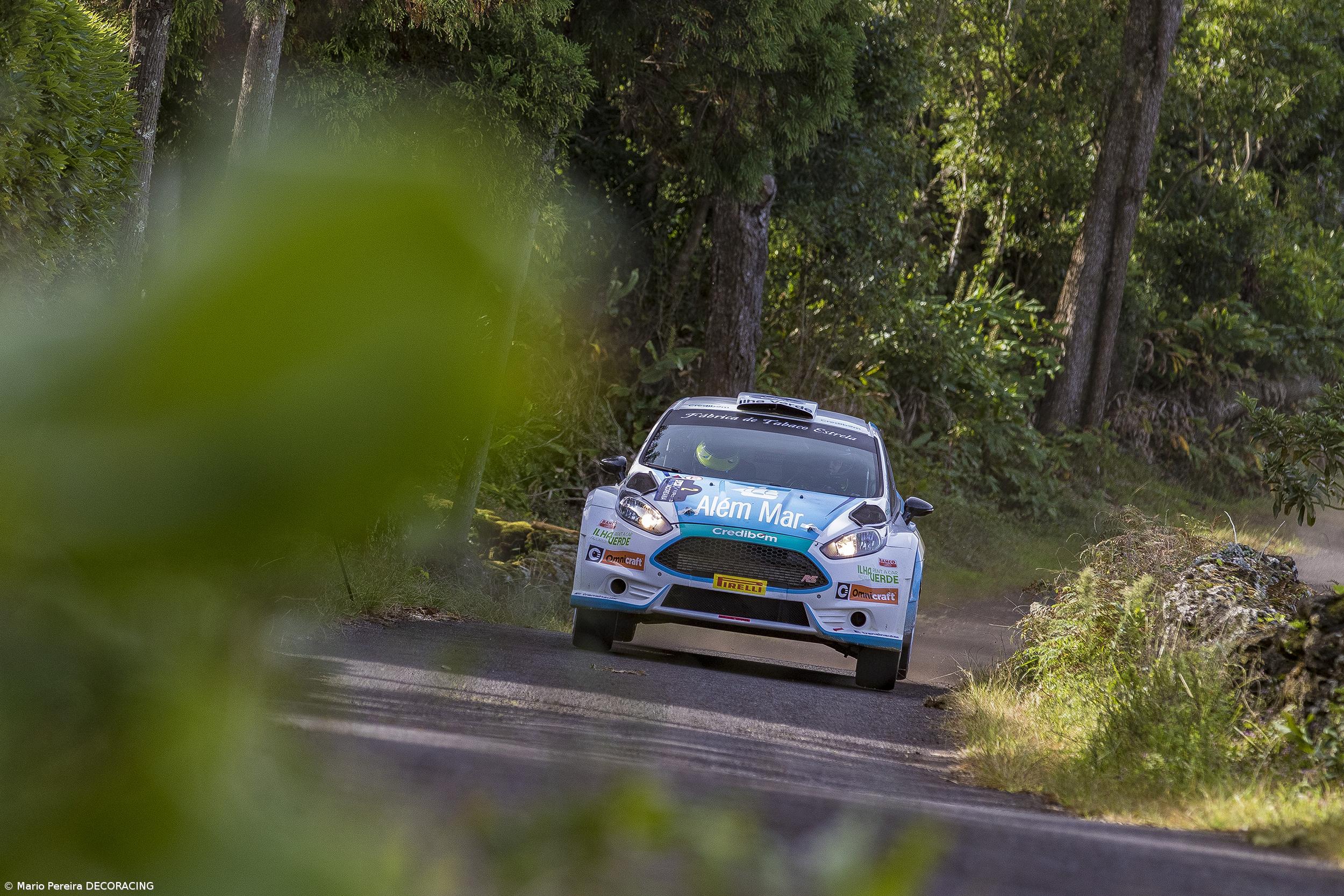 Viaturas ainda não saíram da ilha do Pico – Imagem 1