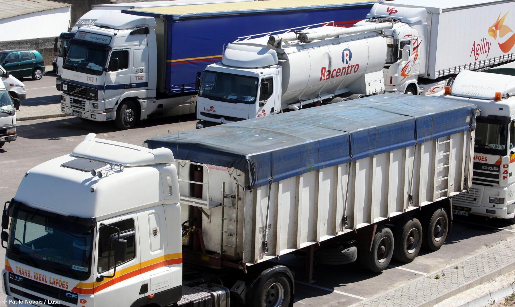 Sindicatos aconselham trabalhadores a não participarem na paralisação convocada pelos patrões – Imagem 1