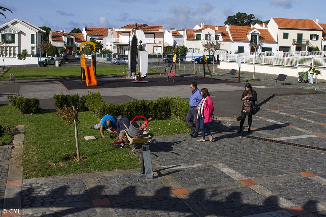 Praça Nossa Senhora da Graça com luminárias LED – Imagem 1