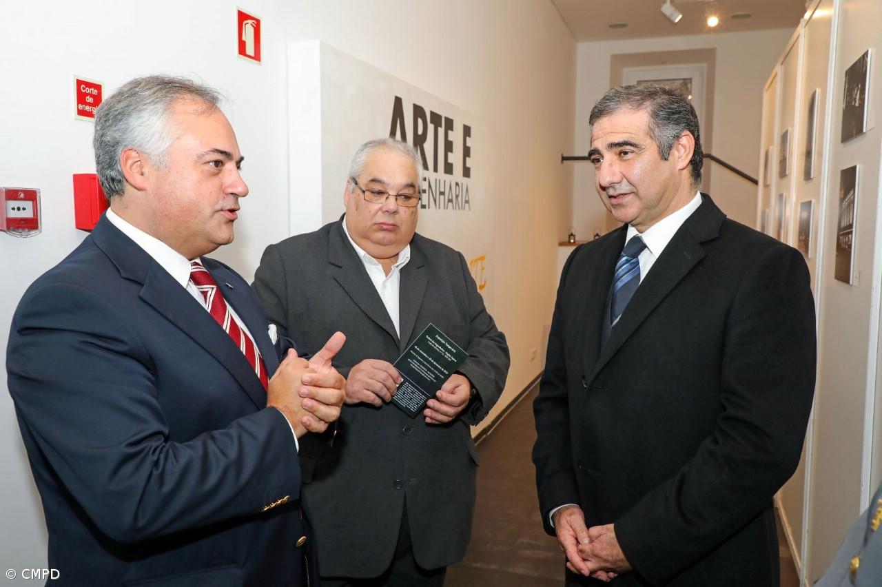 Fotógrafo João Freitas inaugura exposição "A Cor na Noite" na sala de exposições da Ordem dos Engenheiros  – Imagem 1