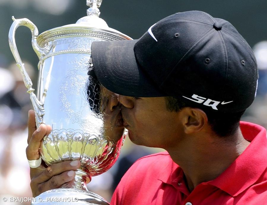 Tiger Woods volta à competição 10 meses depois de grave acidente automóvel – Imagem 1