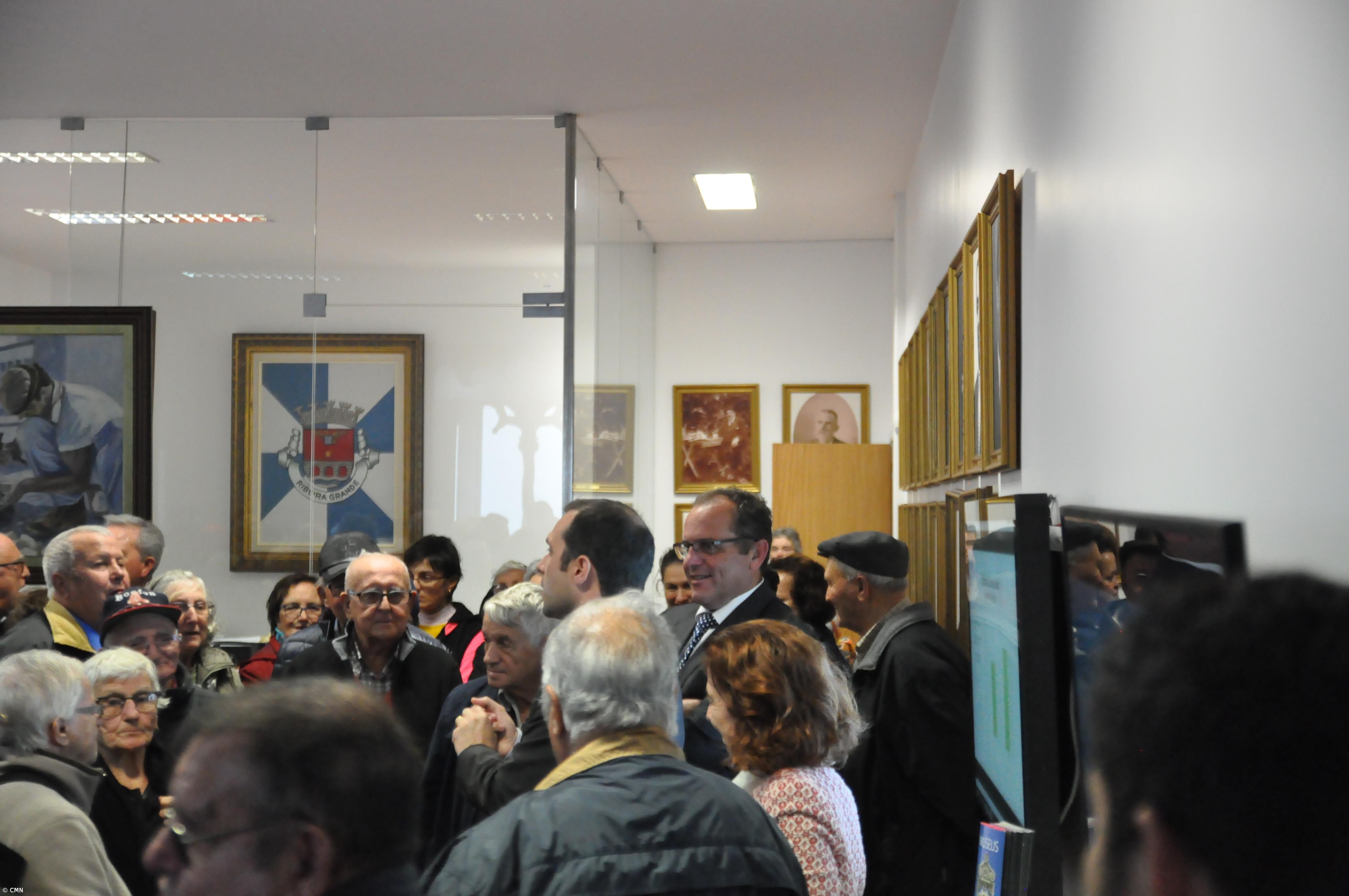 Câmara do Nordeste leva idosos a conhecer presépios da ilha  – Imagem 1