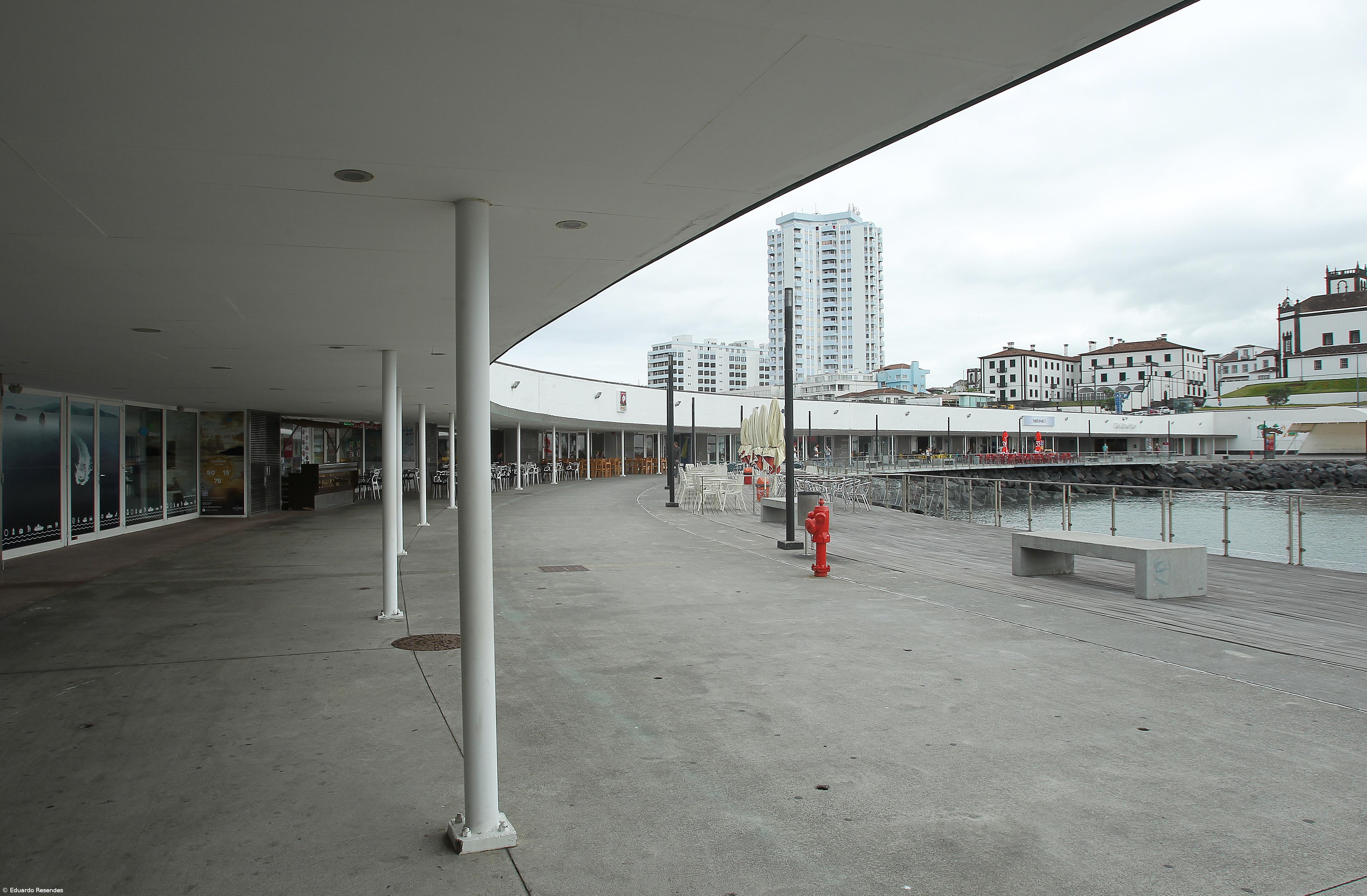 ﻿Trabalhadores das Portas do Mar ficam na Escola de Hotelaria – Imagem 1