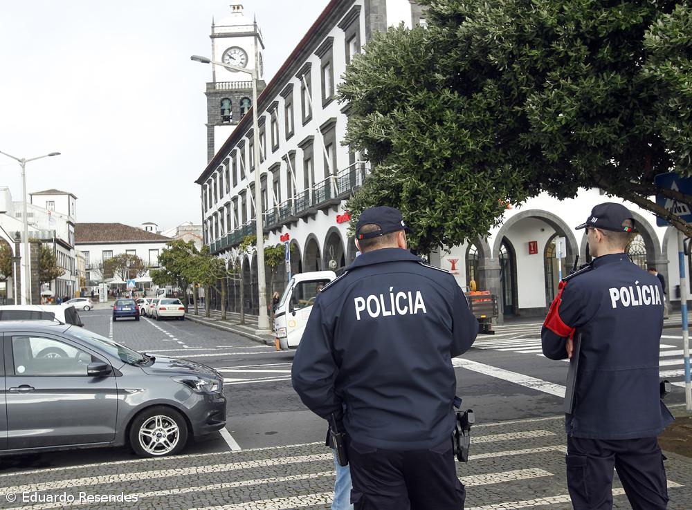 Concentração sem expressão em Ponta Delgada – Imagem 2