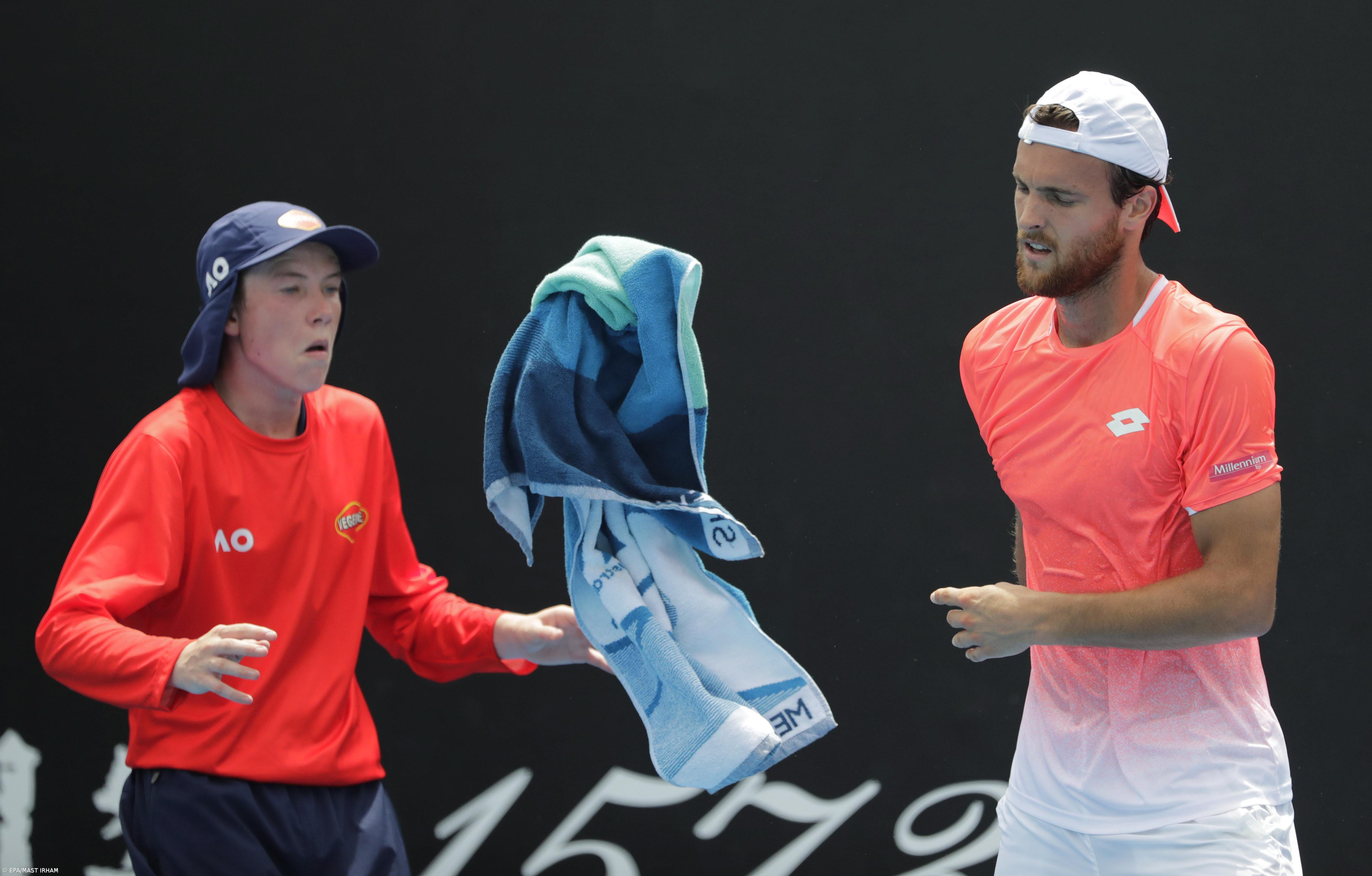 João Sousa bate Pella em cinco 'sets' e avança para a segunda ronda – Imagem 2