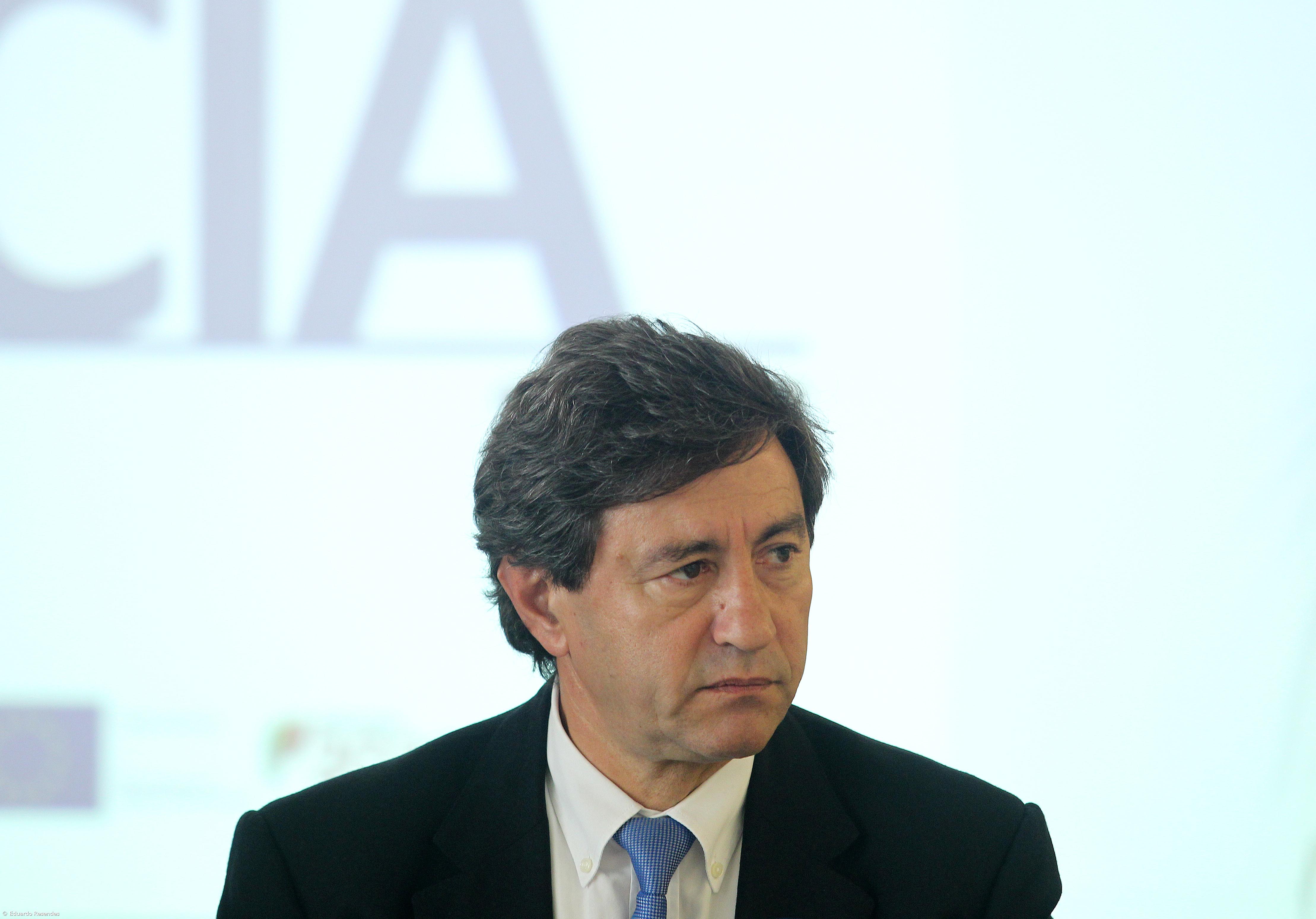 "Empresas públicas têm de ter “um cuidado adicional em informar o público em geral da razão de ser das políticas que seguem” – Imagem 1