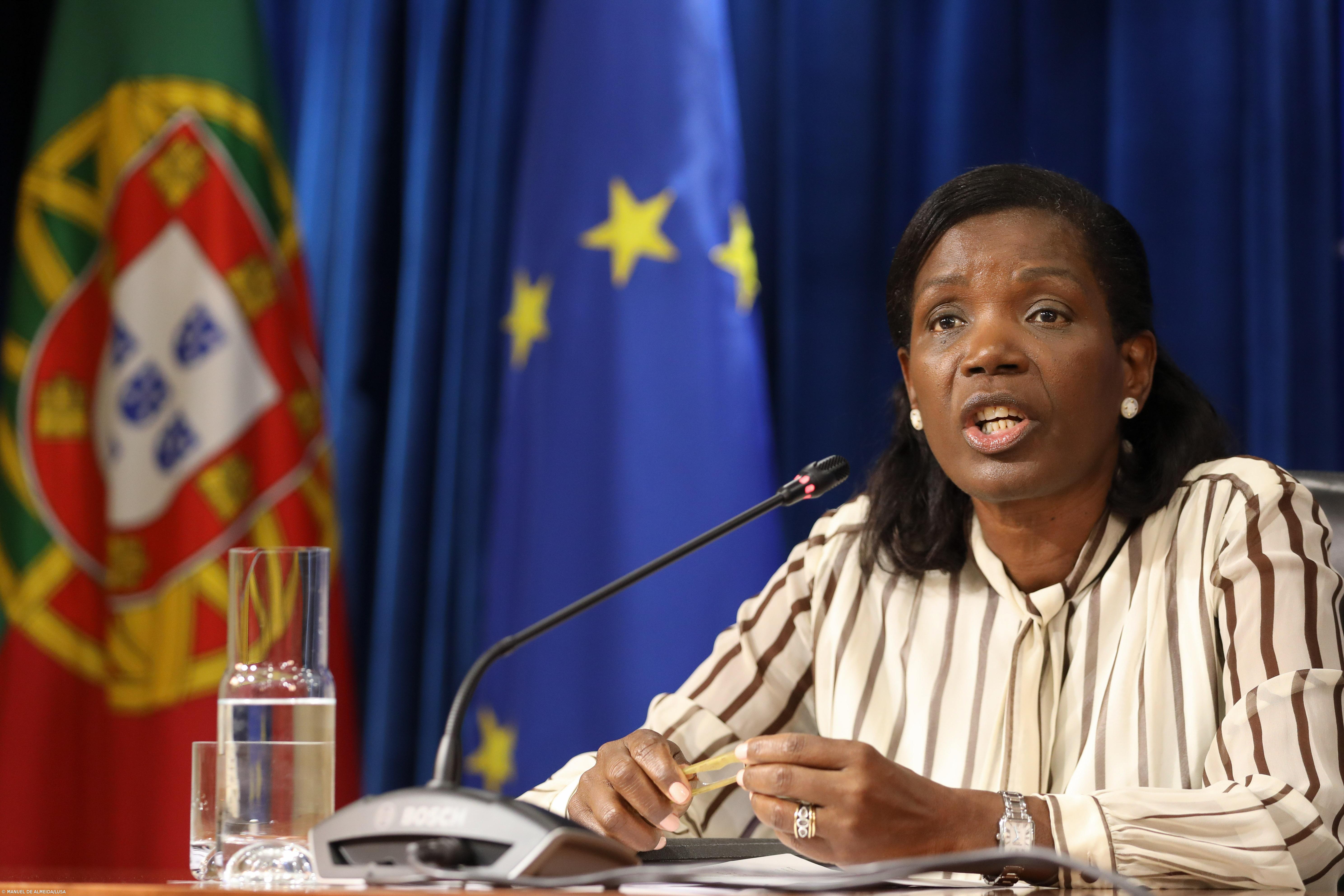 Ministra da Justiça de visita aos Açores – Imagem 1