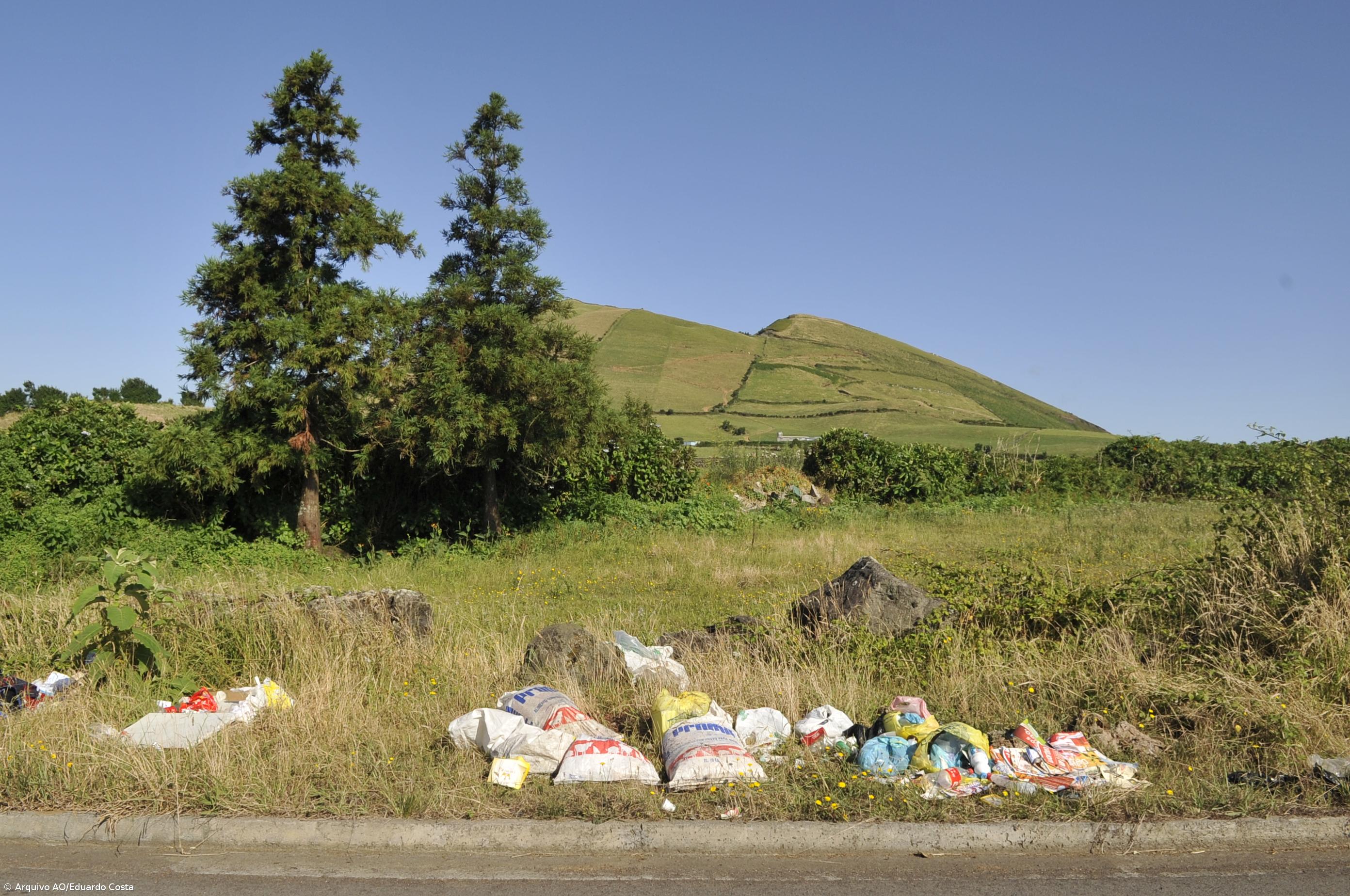 Denúncias ambientais nos Açores aumentaram 33,5% em portal oficial – Imagem 1