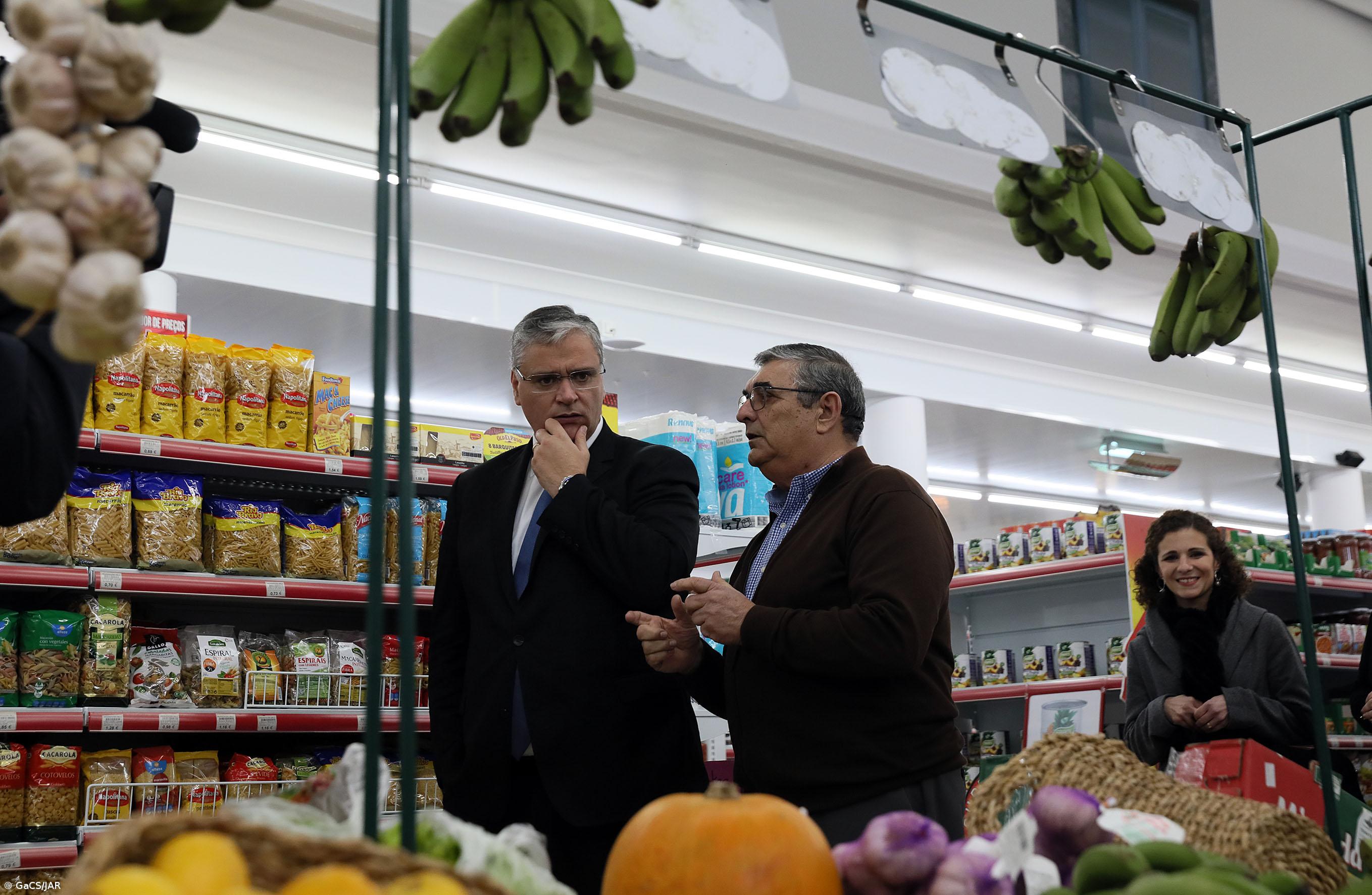 Vasco Cordeiro aponta "adesão massiva" a programas públicos de incentivos – Imagem 1