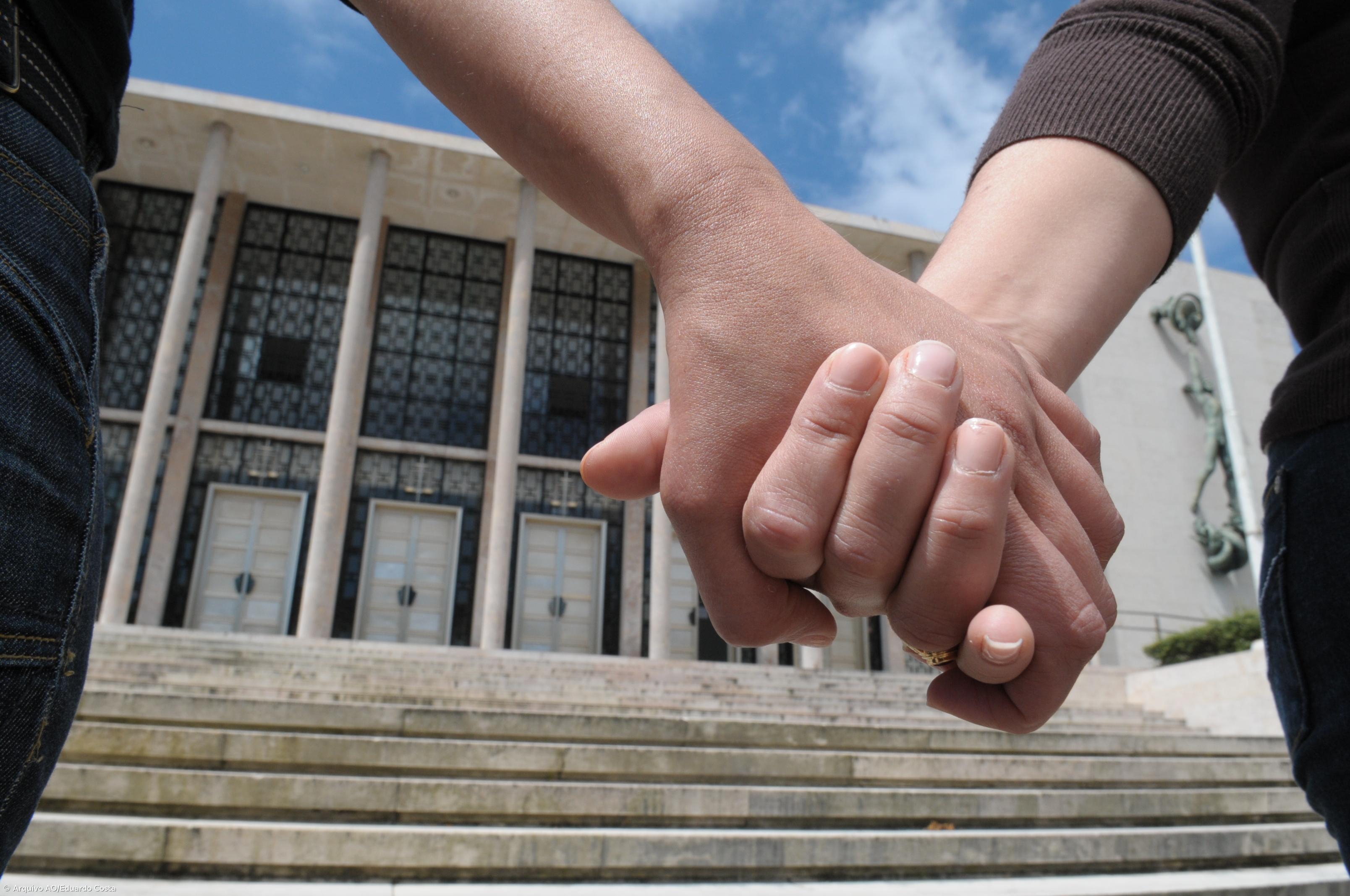 Greve feminista gera debate e concentração em São Miguel – Imagem 1