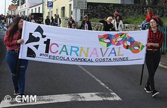 Madalena em folia no desfile de Carnaval – Imagem 2